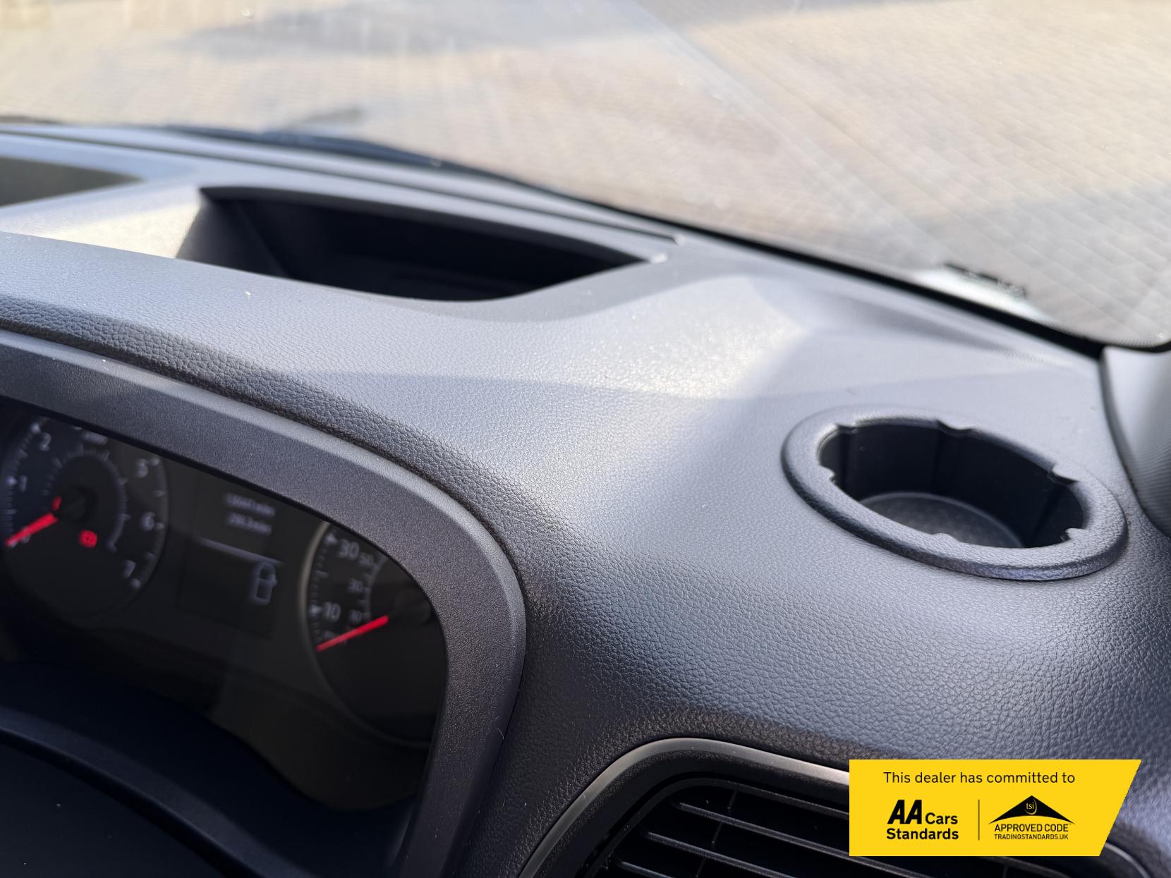 Vauxhall Movano 2.3 CDTi 3500 Luton 4dr Diesel Manual FWD L3 H1 Euro 6 (20m3) (130 ps)