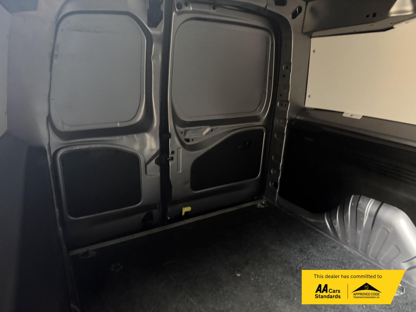 Vauxhall Combo 1.5 Turbo D 2300 Sportive Panel Van 4dr Diesel Manual L2 H1 Euro 6 (100 ps)