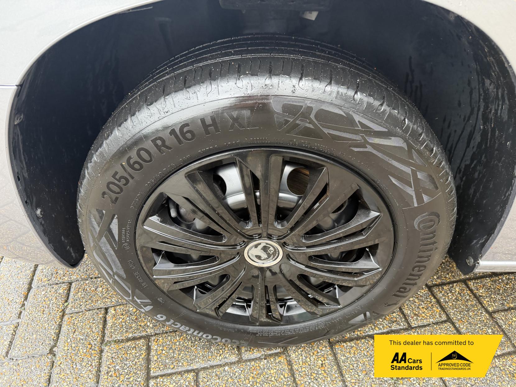 Vauxhall Combo 1.5 Turbo D 2300 Sportive Panel Van 4dr Diesel Manual L2 H1 Euro 6 (100 ps)