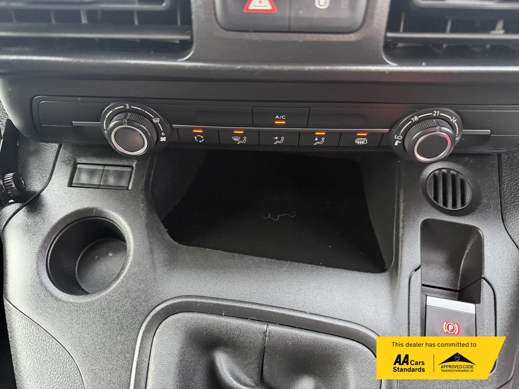 Vauxhall Combo 1.5 Turbo D 2300 Sportive Panel Van 4dr Diesel Manual L2 H1 Euro 6 (100 ps)