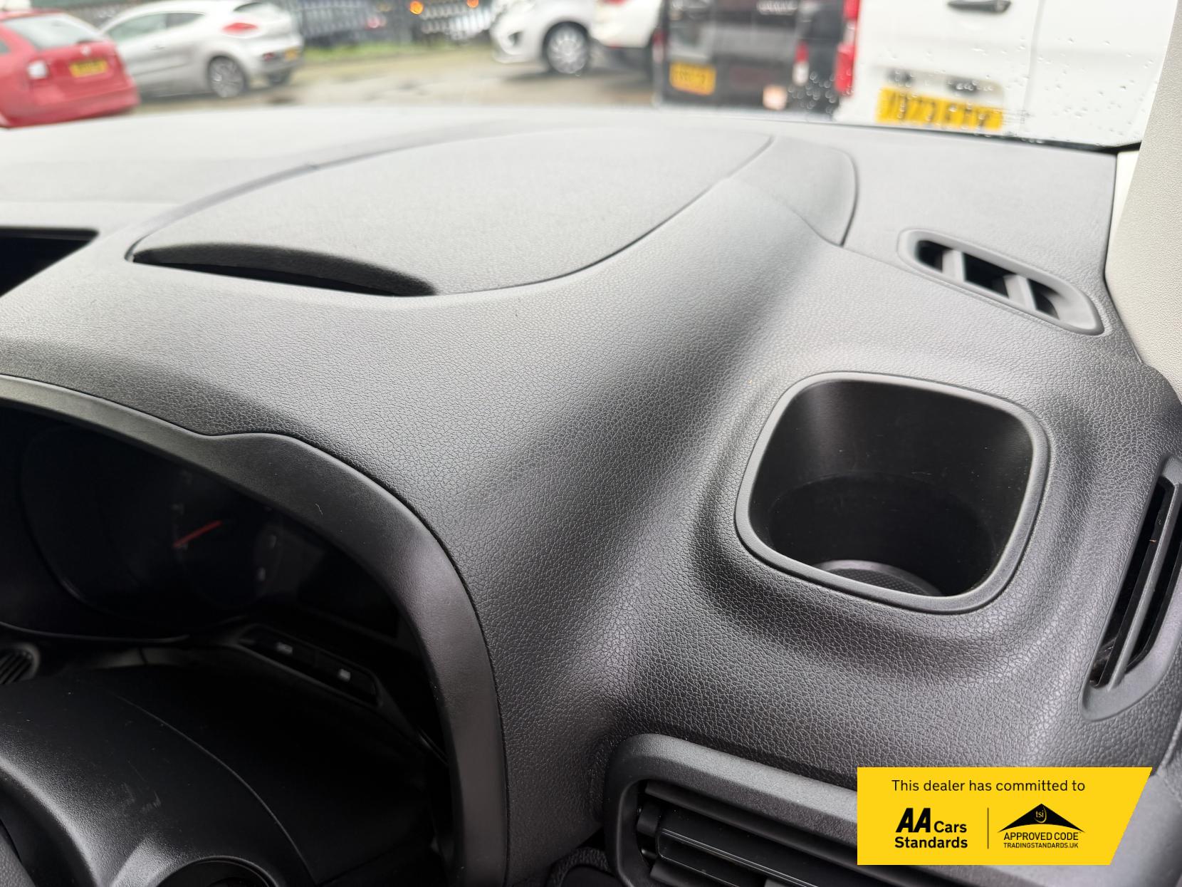 Vauxhall Combo 1.5 Turbo D 2300 Sportive Panel Van 4dr Diesel Manual L2 H1 Euro 6 (100 ps)