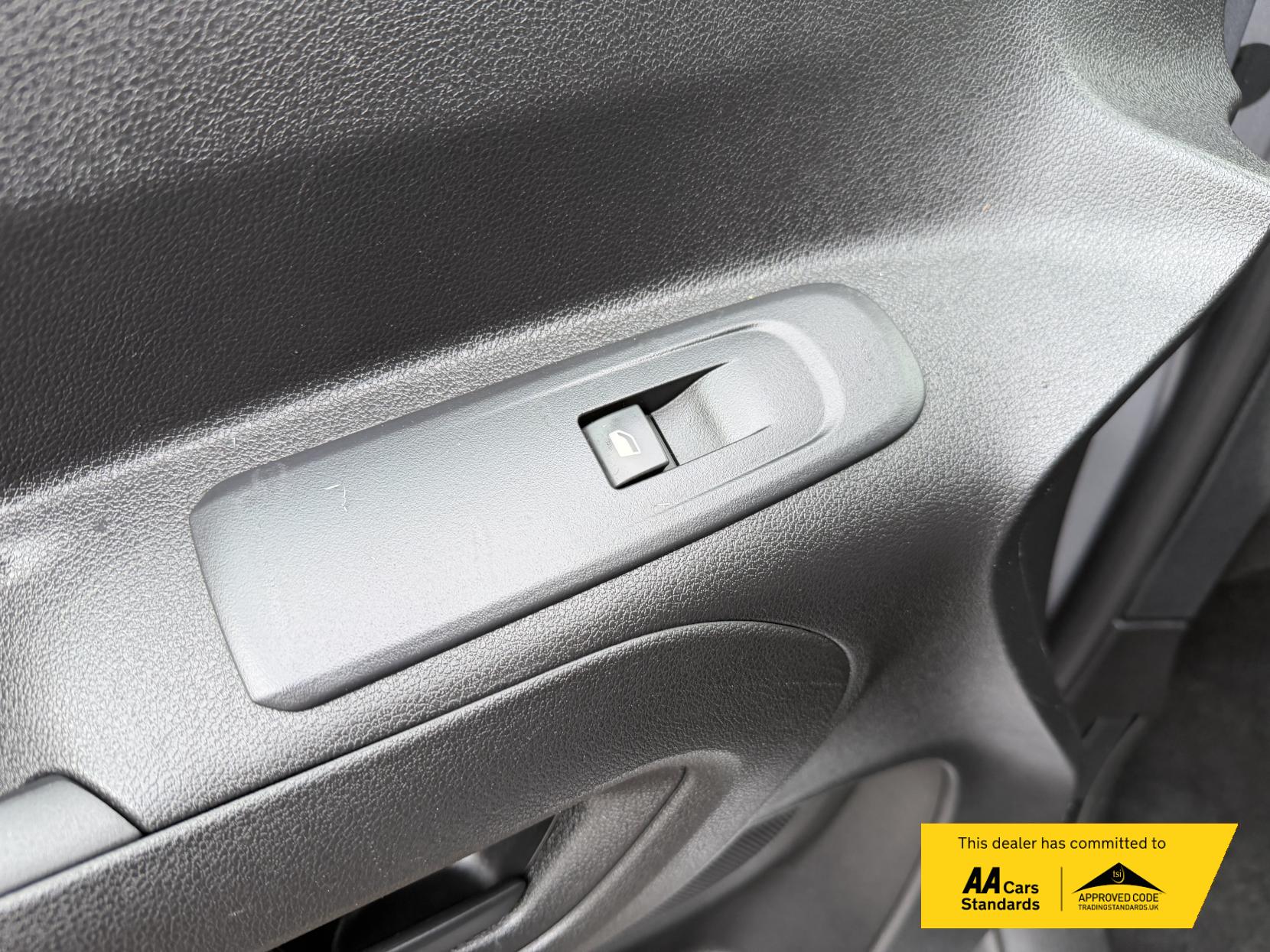 Vauxhall Combo 1.5 Turbo D 2300 Sportive Panel Van 4dr Diesel Manual L2 H1 Euro 6 (100 ps)