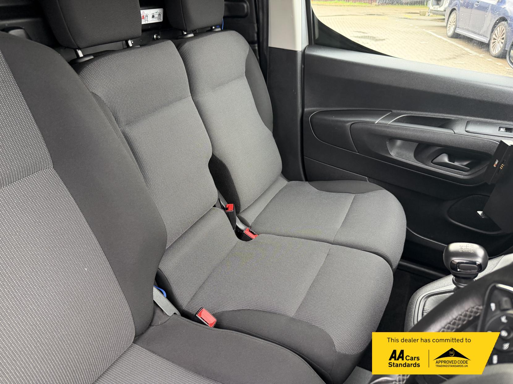 Vauxhall Combo 1.5 Turbo D 2300 Sportive Panel Van 4dr Diesel Manual L2 H1 Euro 6 (100 ps)