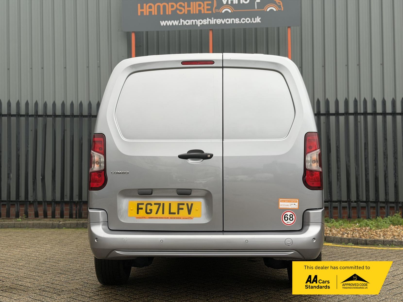 Vauxhall Combo 1.5 Turbo D 2300 Sportive Panel Van 4dr Diesel Manual L2 H1 Euro 6 (100 ps)