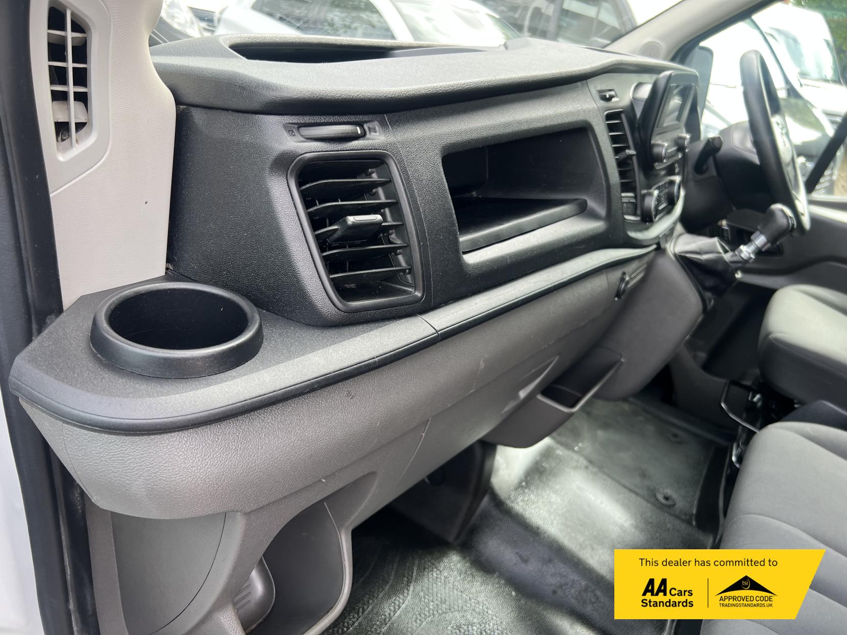 Ford Transit 2.0 350 EcoBlue Leader Chassis Double Cab 4dr Diesel Manual RWD L3 Euro 6 (s/s) (130 ps)