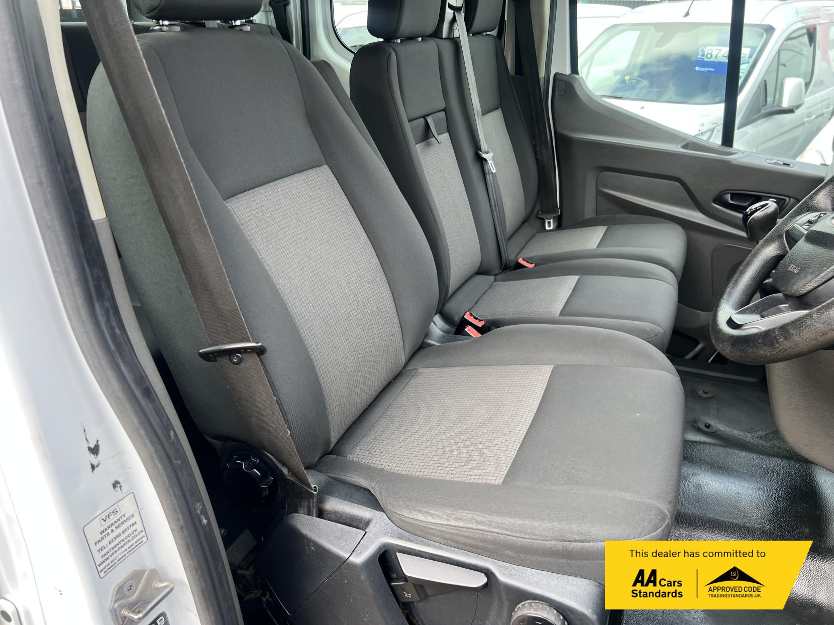 Ford Transit 2.0 350 EcoBlue Leader Chassis Double Cab 4dr Diesel Manual RWD L3 Euro 6 (s/s) (130 ps)