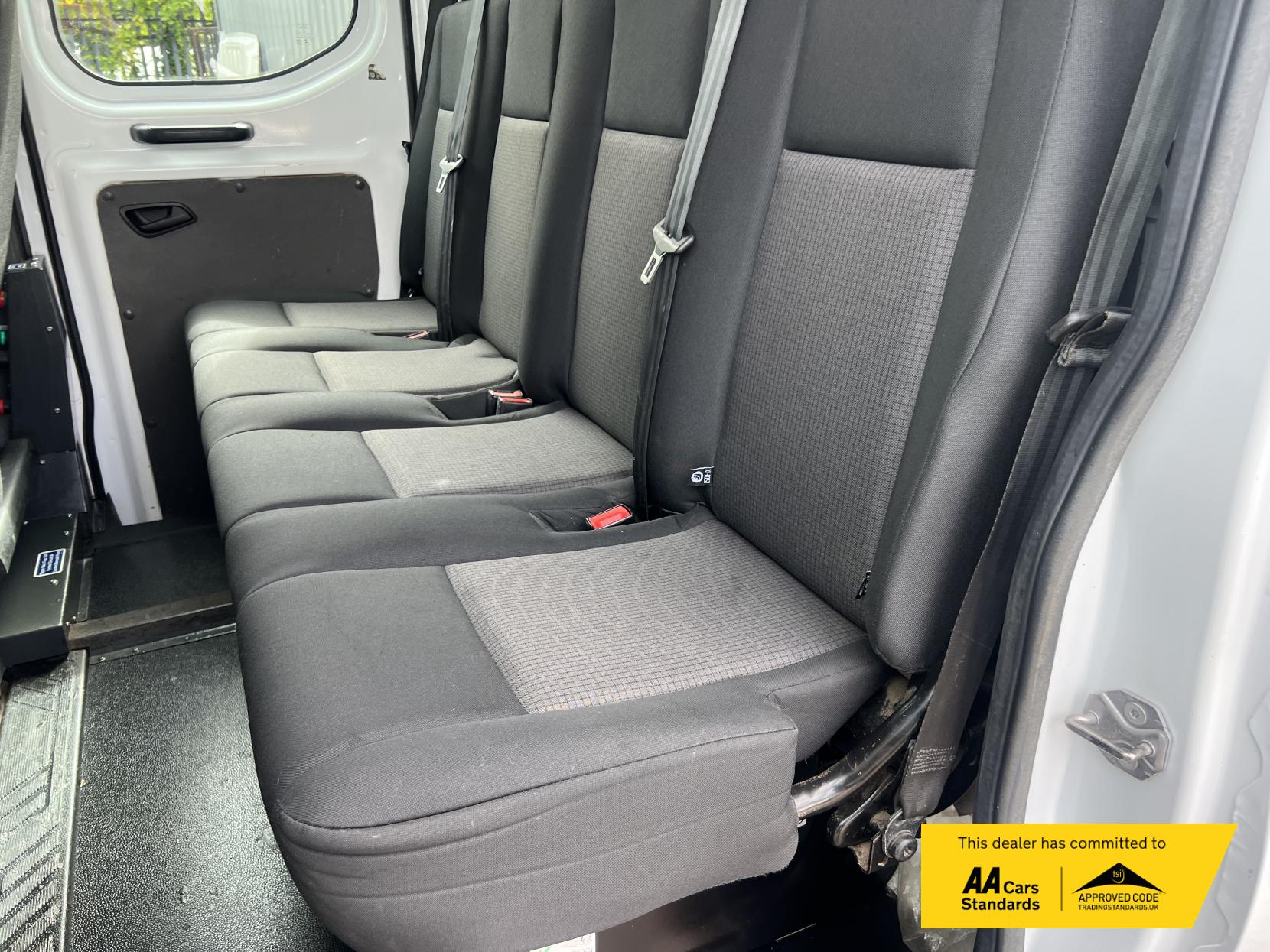Ford Transit 2.0 350 EcoBlue Leader Chassis Double Cab 4dr Diesel Manual RWD L3 Euro 6 (s/s) (130 ps)