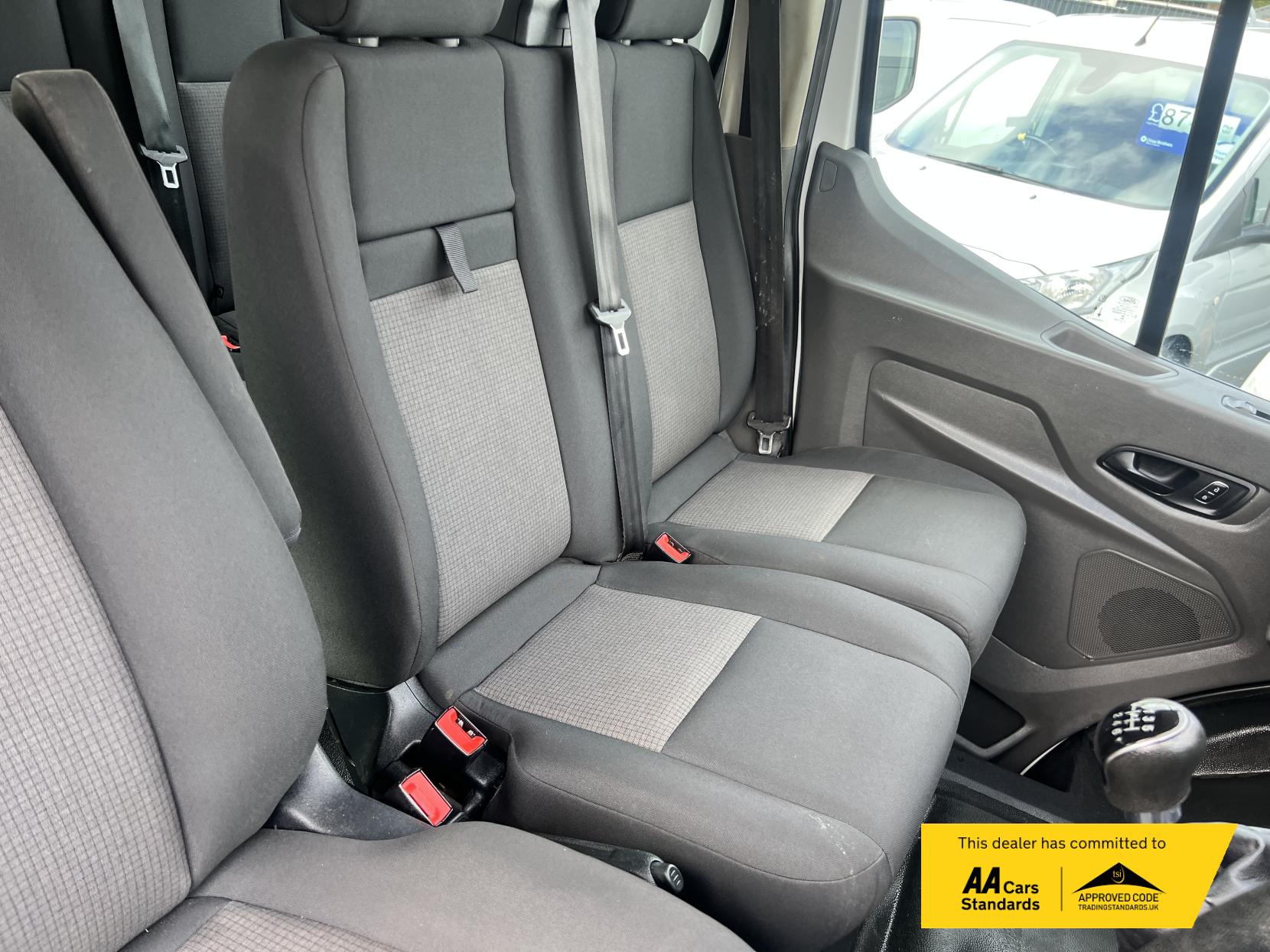 Ford Transit 2.0 350 EcoBlue Leader Chassis Double Cab 4dr Diesel Manual RWD L3 Euro 6 (s/s) (130 ps)