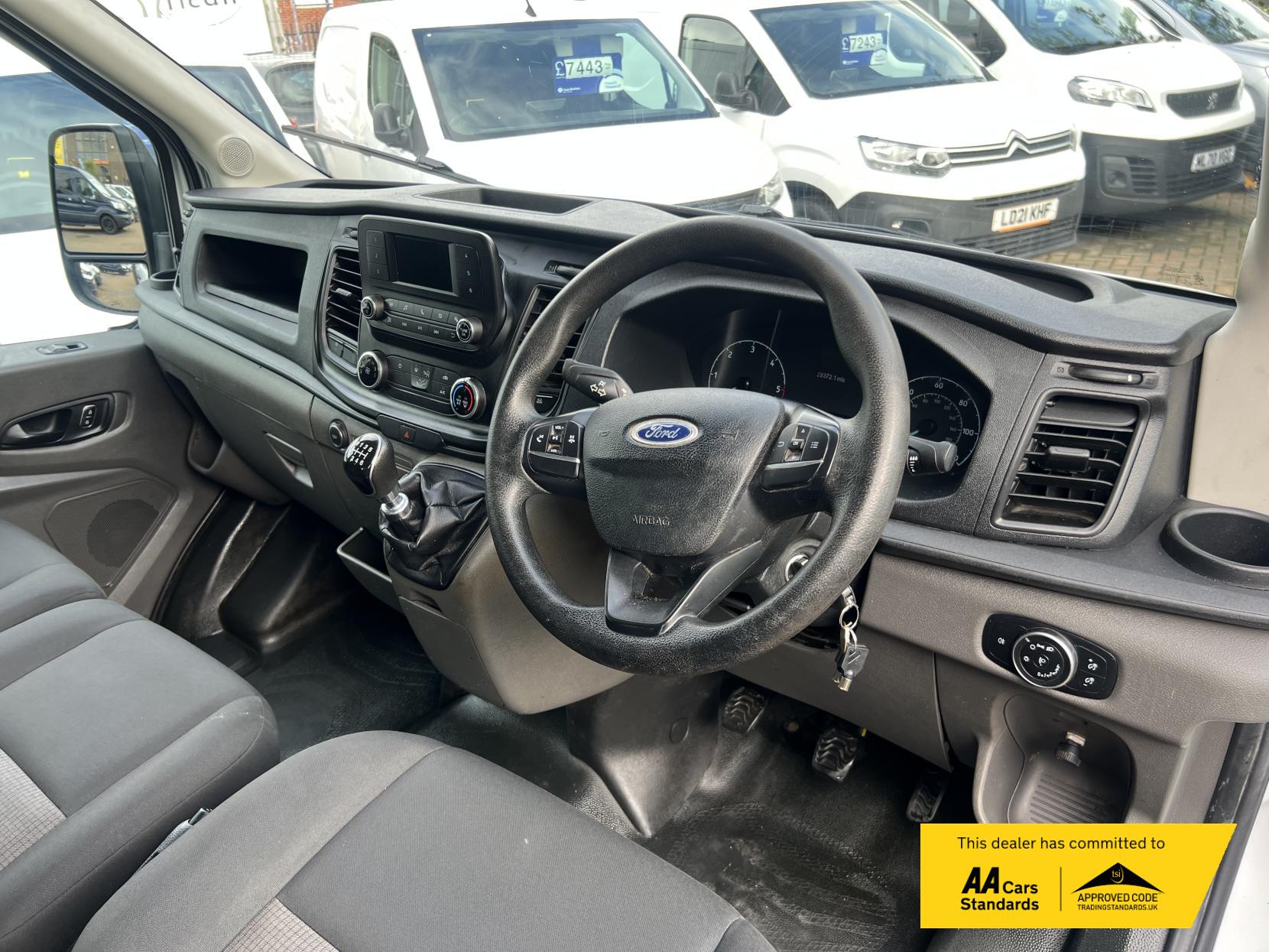 Ford Transit 2.0 350 EcoBlue Leader Chassis Double Cab 4dr Diesel Manual RWD L3 Euro 6 (s/s) (130 ps)