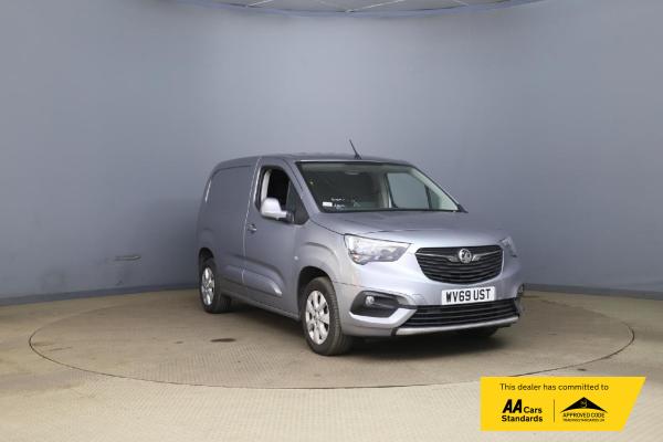 Vauxhall Combo 1.5 Turbo D 2000 Limited Edition Nav Panel Van 4dr Diesel Manual L1 H1 Euro 6 (s/s) (100 ps)