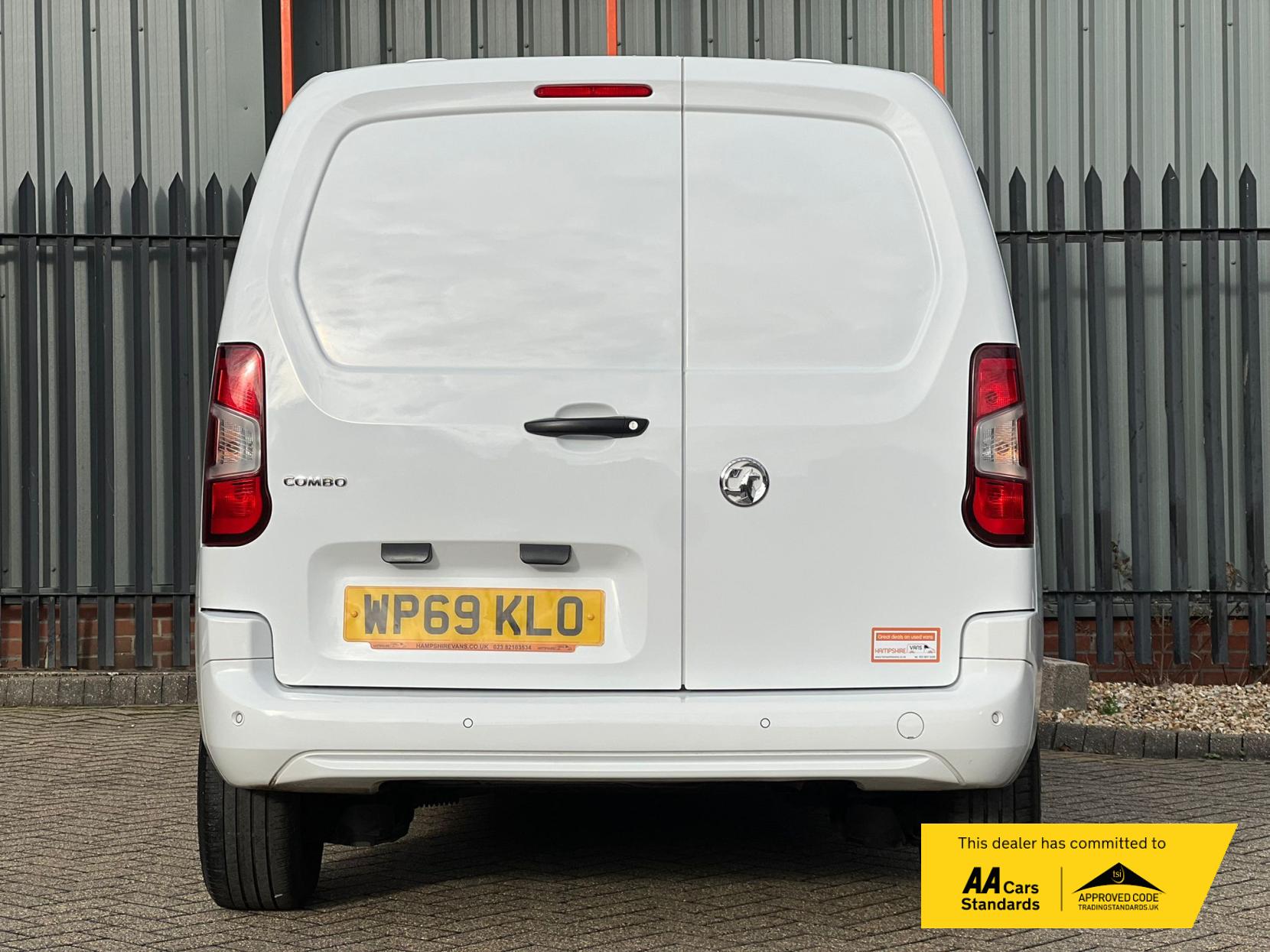 Vauxhall Combo 1.6 Turbo D 2300 Sportive Panel Van 4dr Diesel Manual L1 H1 Euro 6 (s/s) (100 ps)