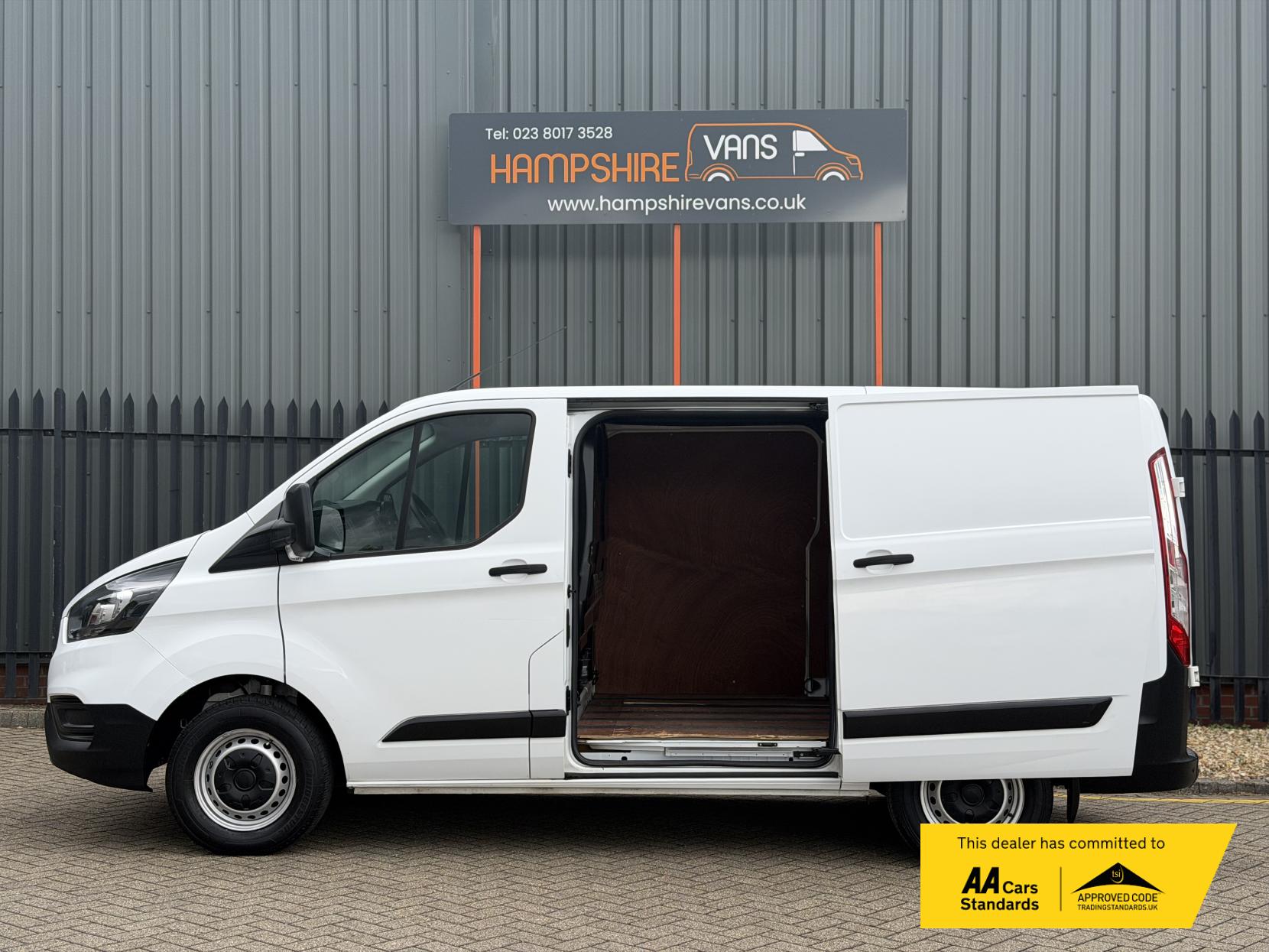 2019 Ford Transit Custom 2.0 300 EcoBlue Leader Panel Van 5dr Diesel Manual L1 H1 Euro 6 (s/s) (105 ps) - Thumbnail 7