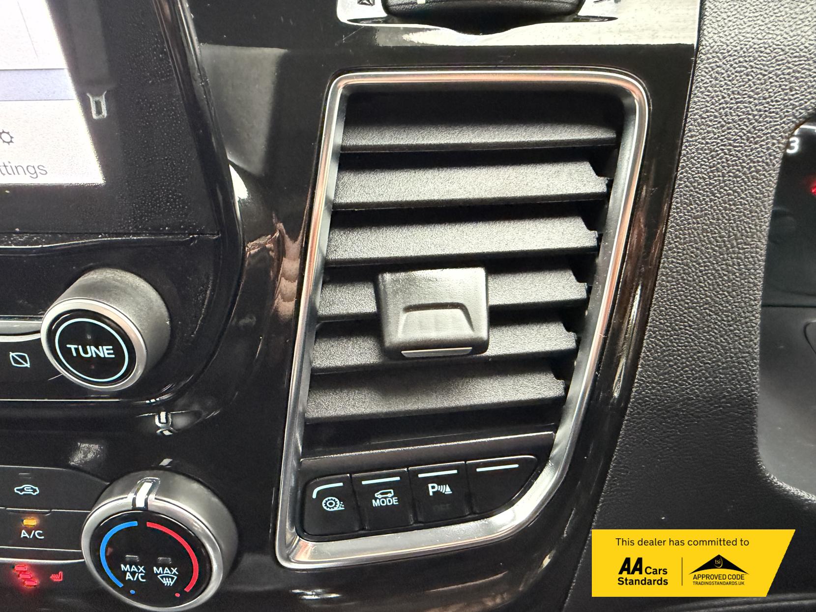 Ford Transit Custom 2.0 Limited Panel Van (2017 - 2022)