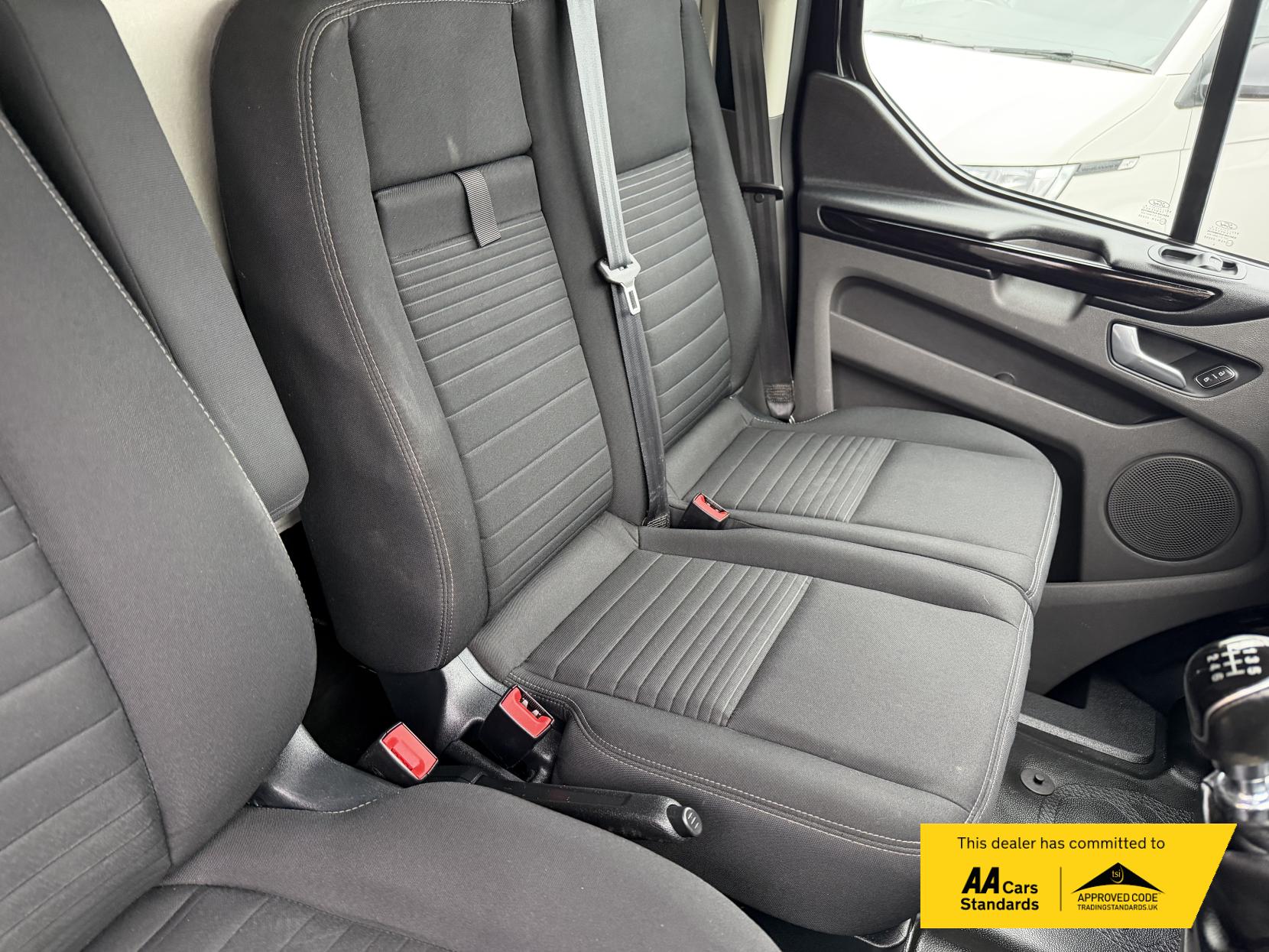 Ford Transit Custom 2.0 Limited Panel Van (2017 - 2022)