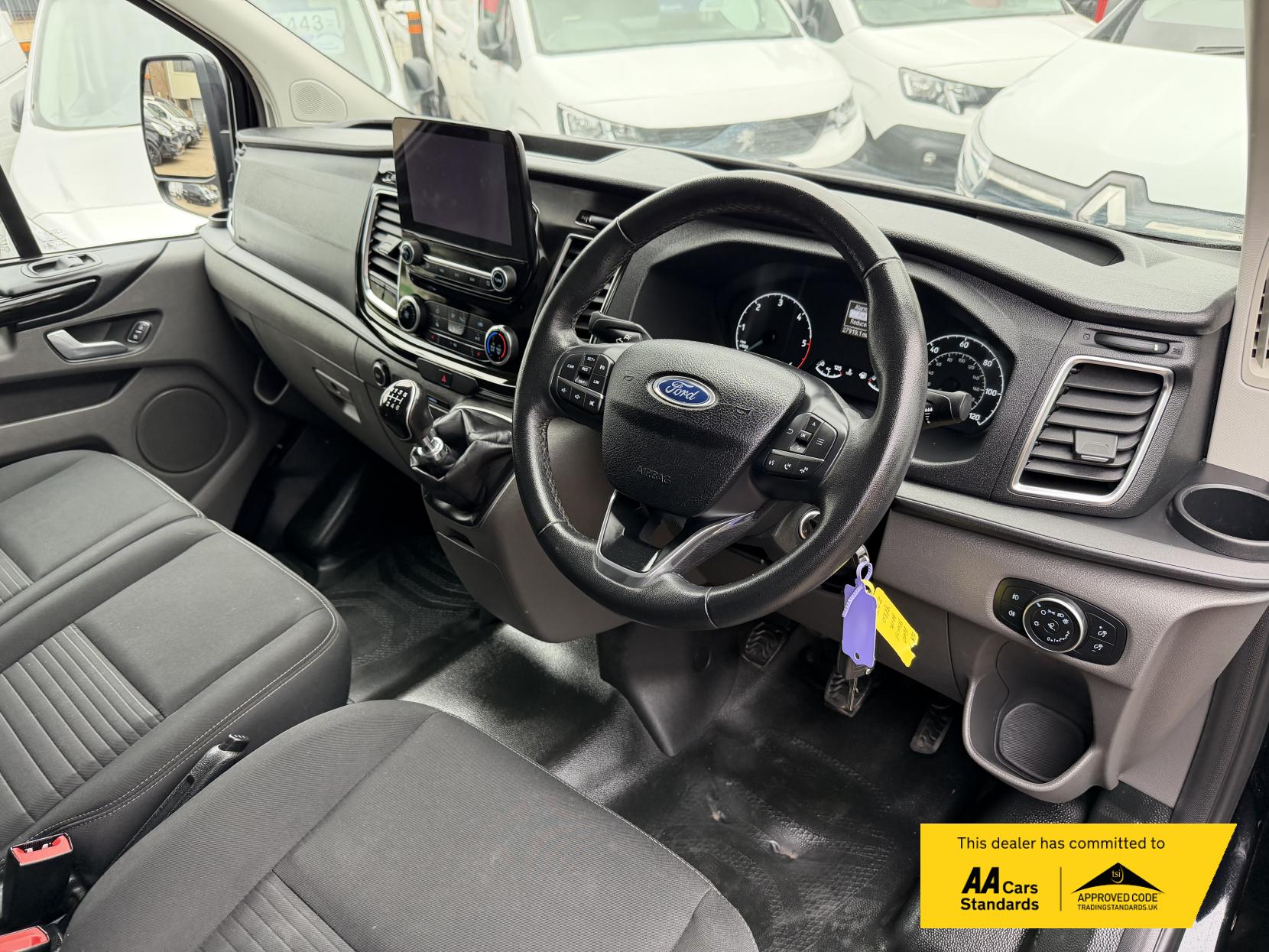 Ford Transit Custom 2.0 Limited Panel Van (2017 - 2022)