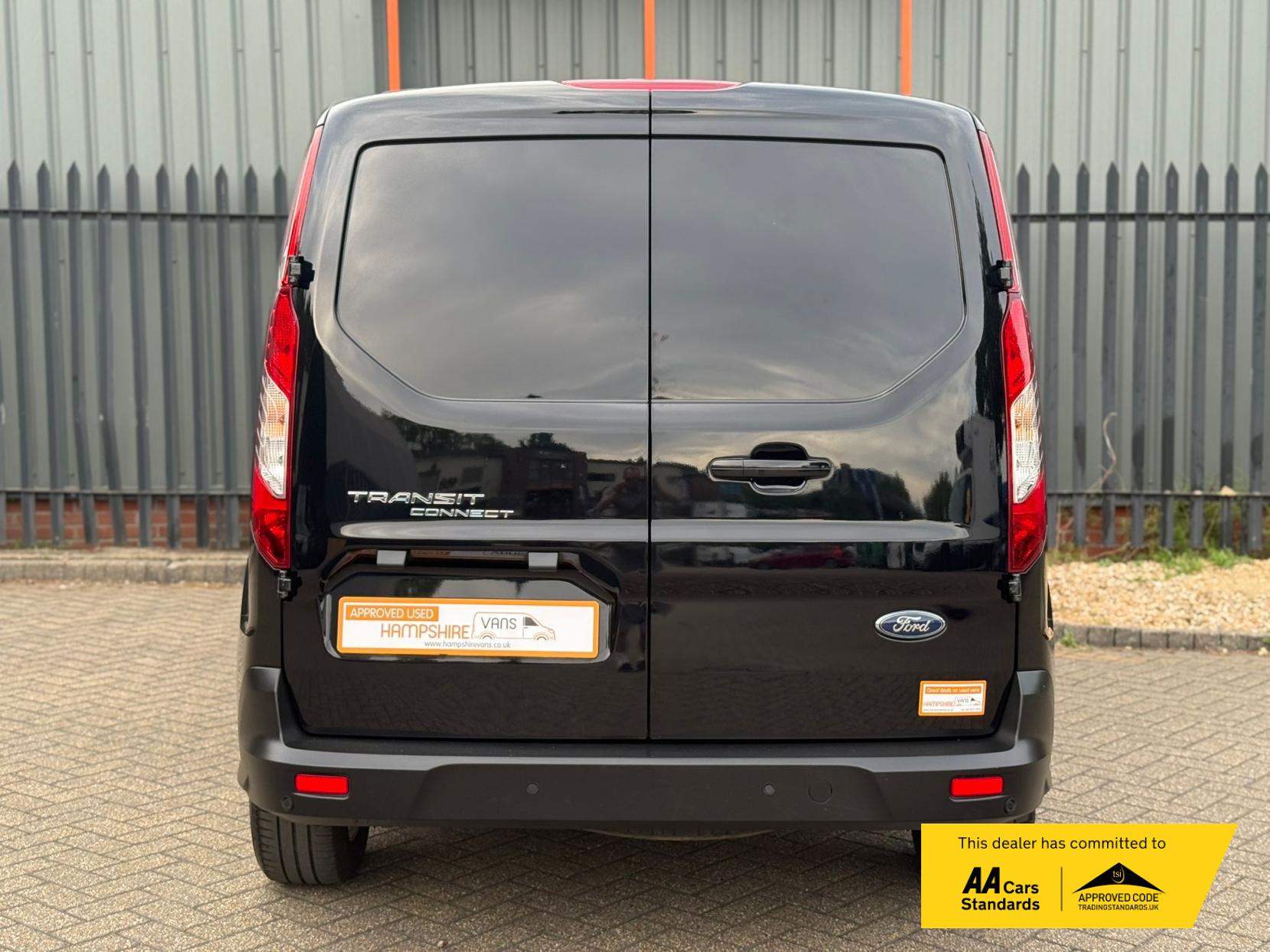 Ford Transit Connect 1.5 200 EcoBlue Limited Panel Van 5dr Diesel Manual L1 Euro 6 (s/s) (120 ps)