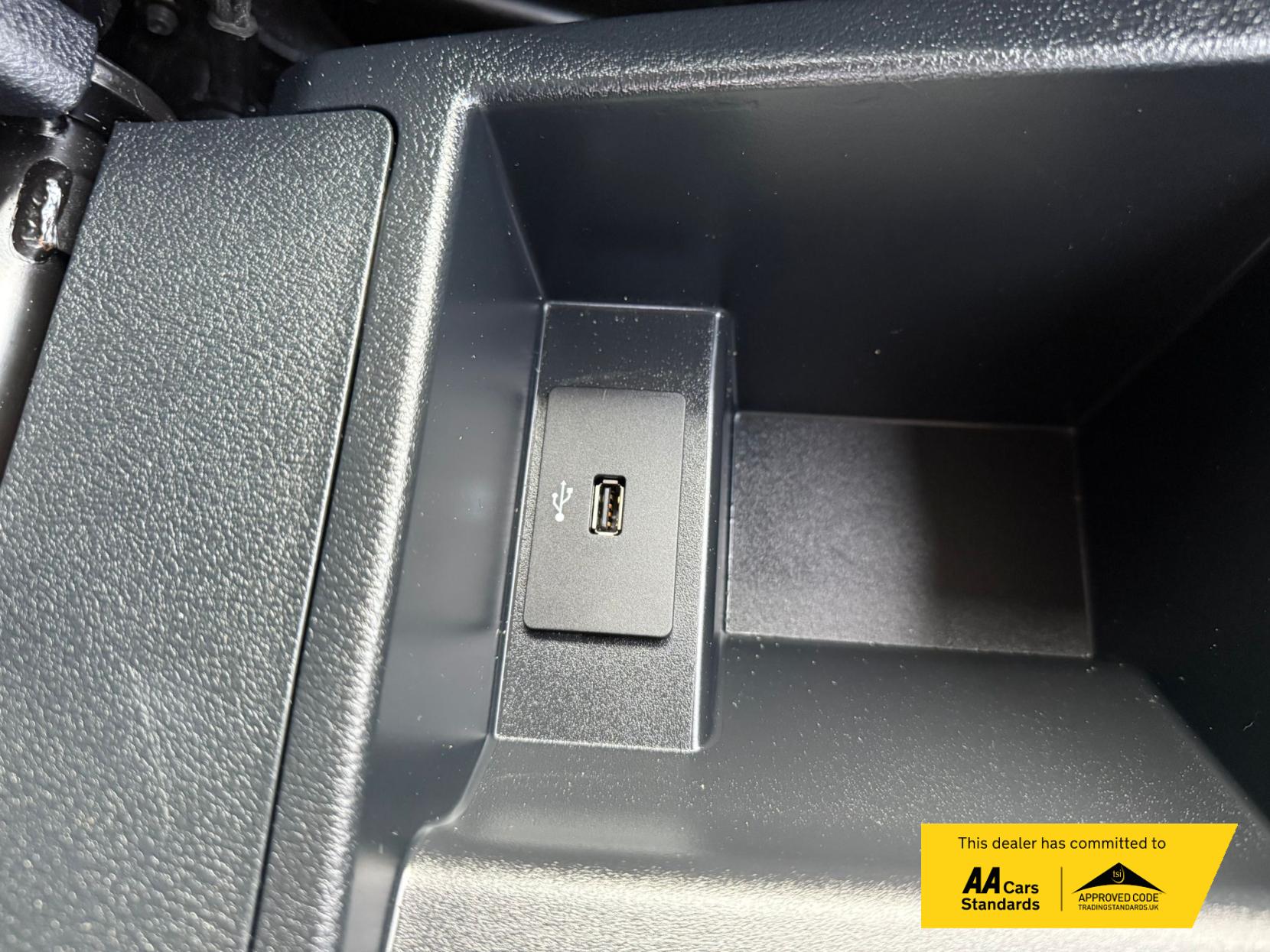 Ford Transit Connect 1.5 200 EcoBlue Limited Panel Van 5dr Diesel Manual L1 Euro 6 (s/s) (120 ps)