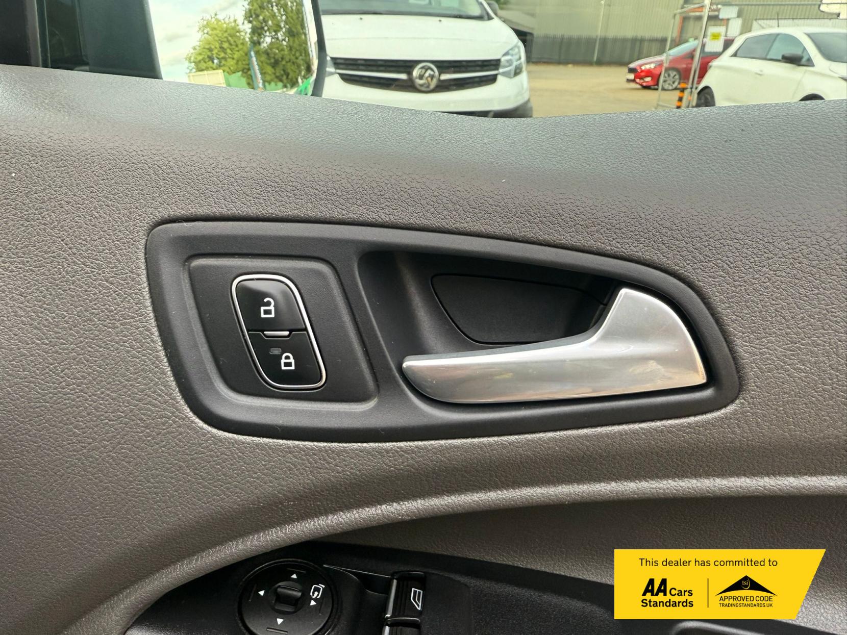 Ford Transit Connect 1.5 200 EcoBlue Limited Panel Van 5dr Diesel Manual L1 Euro 6 (s/s) (120 ps)