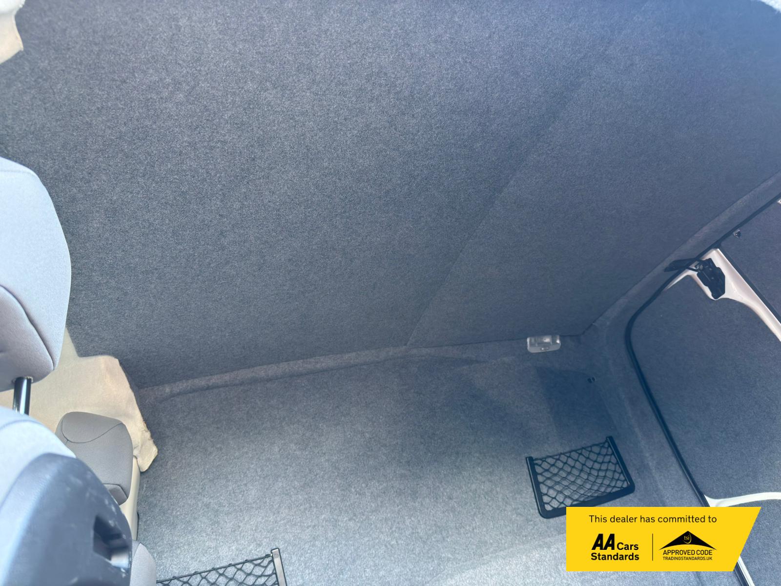 2015 Peugeot Partner 1.6 HDi 850 S Panel Van 4dr Diesel Manual L1 (138 g/km, 90 bhp) - Thumbnail 23