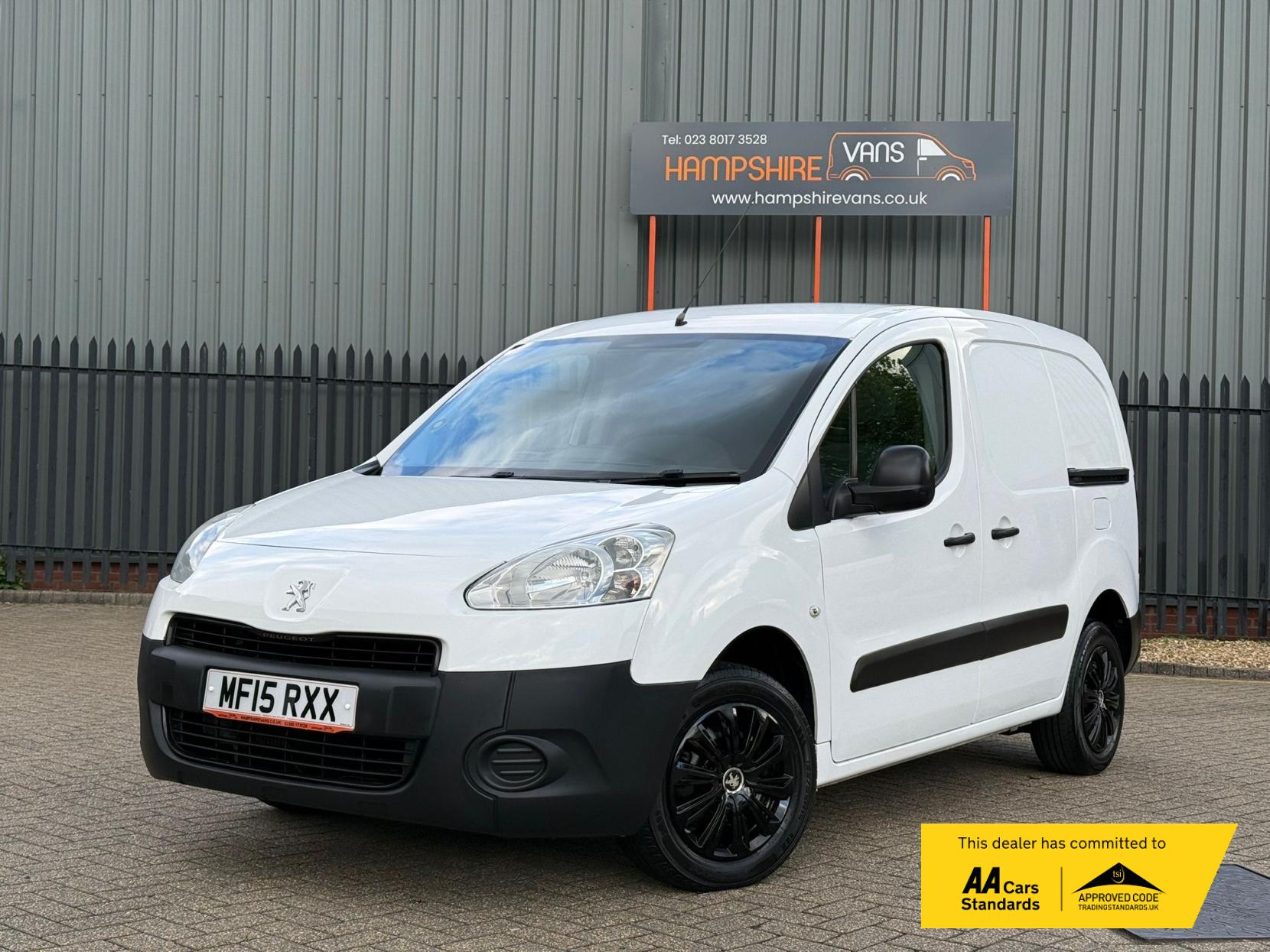 2015 Peugeot Partner 1.6 HDi 850 S Panel Van 4dr Diesel Manual L1 (138 g/km, 90 bhp) - Thumbnail 2