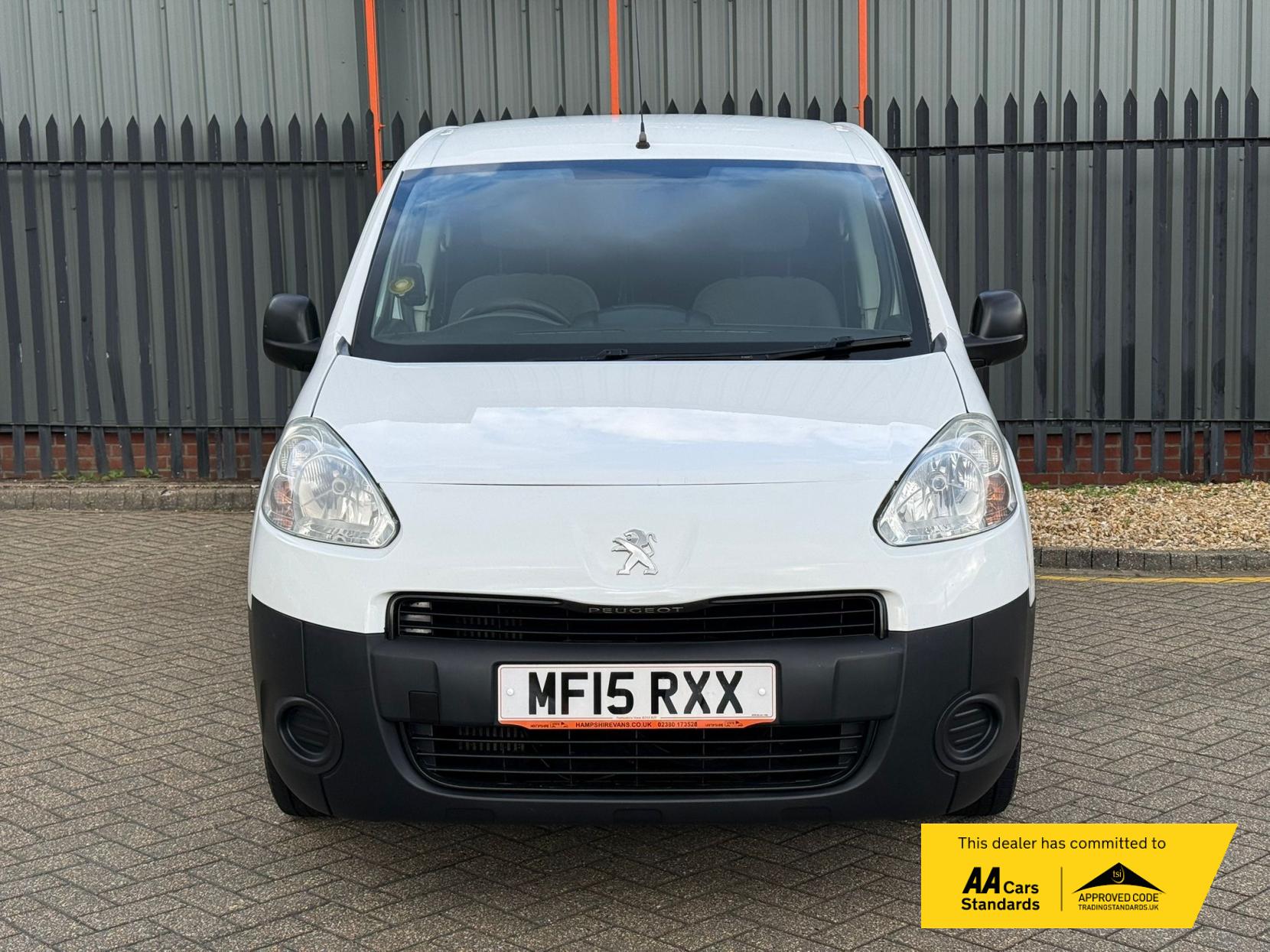 2015 Peugeot Partner 1.6 HDi 850 S Panel Van 4dr Diesel Manual L1 (138 g/km, 90 bhp) - Thumbnail 8