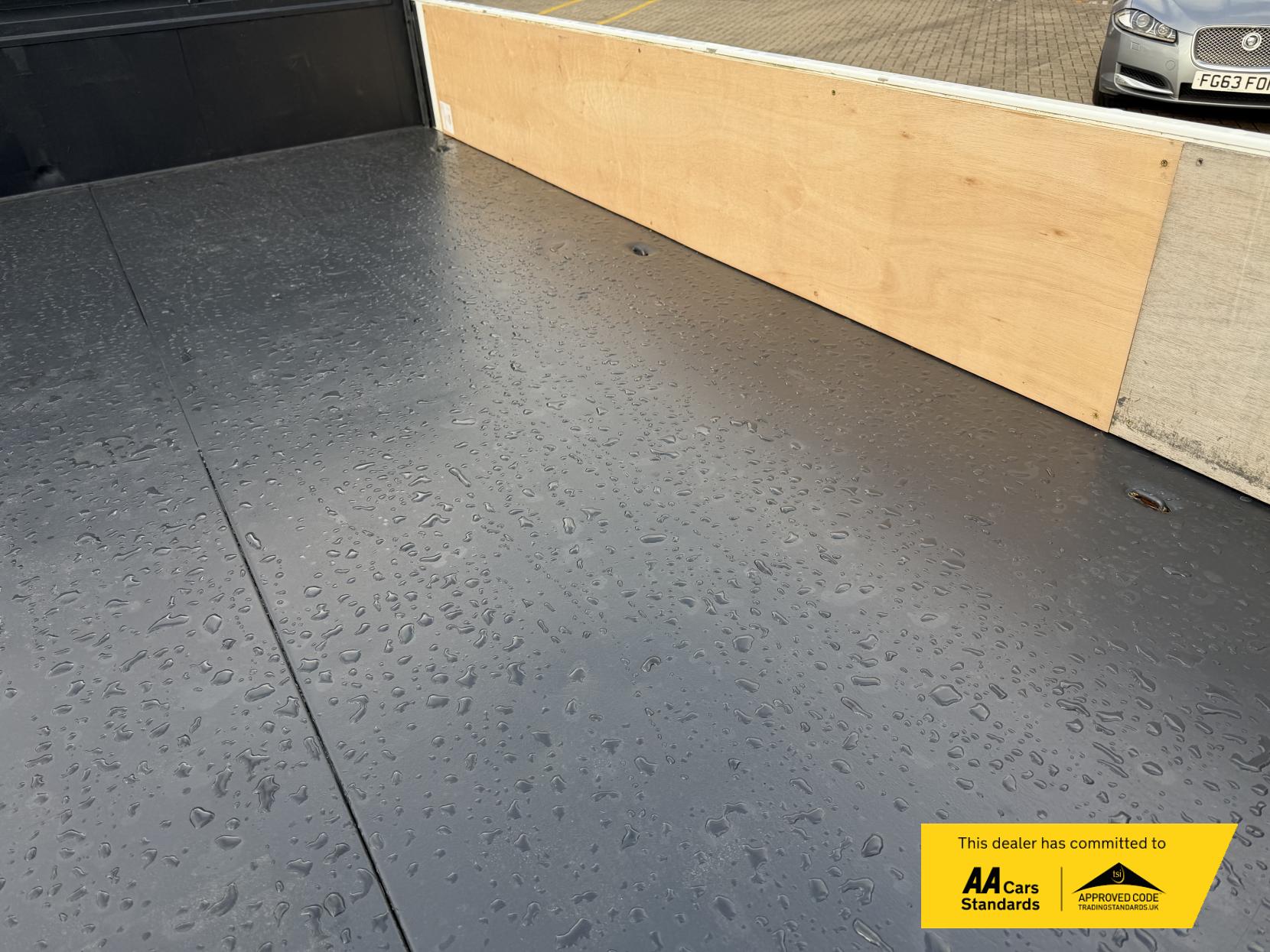 Ford Transit 2.0 350 EcoBlue 1-Way Double Tipper Double Cab 4dr Diesel Manual RWD L3 Euro 6 (1-Way, 1-Stop) (130 ps)