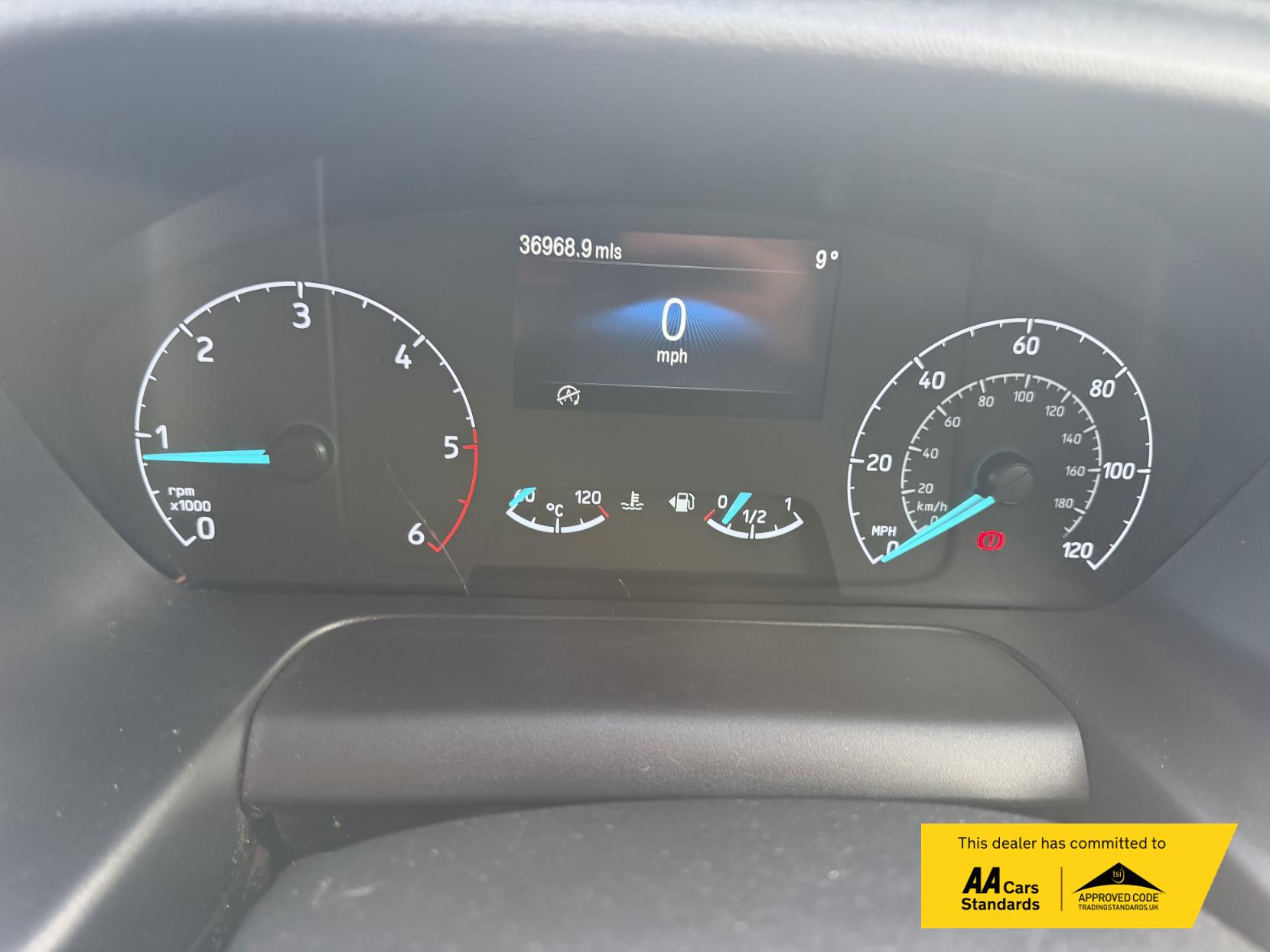 Ford Transit 2.0 350 EcoBlue 1-Way Double Tipper Double Cab 4dr Diesel Manual RWD L3 Euro 6 (1-Way, 1-Stop) (130 ps)