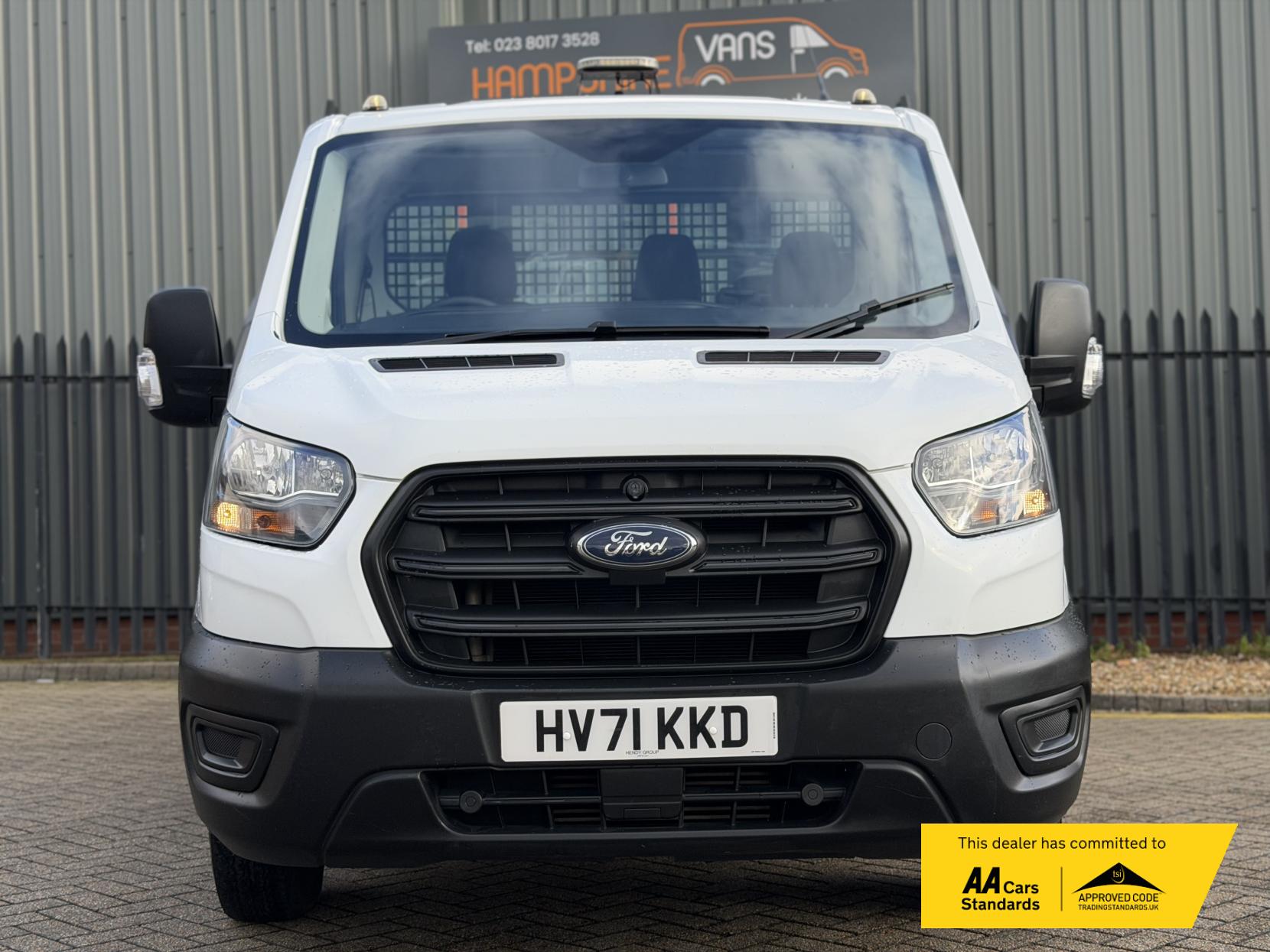 Ford Transit 2.0 350 EcoBlue 1-Way Double Tipper Double Cab 4dr Diesel Manual RWD L3 Euro 6 (1-Way, 1-Stop) (130 ps)