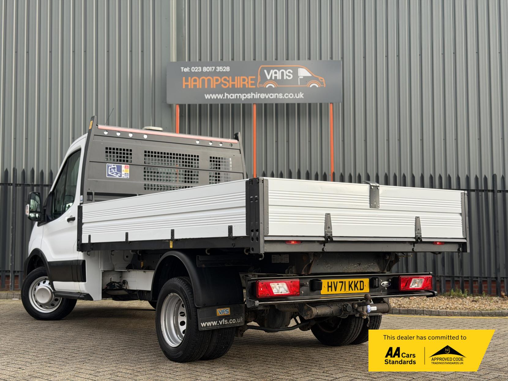 Ford Transit 2.0 350 EcoBlue 1-Way Double Tipper Double Cab 4dr Diesel Manual RWD L3 Euro 6 (1-Way, 1-Stop) (130 ps)