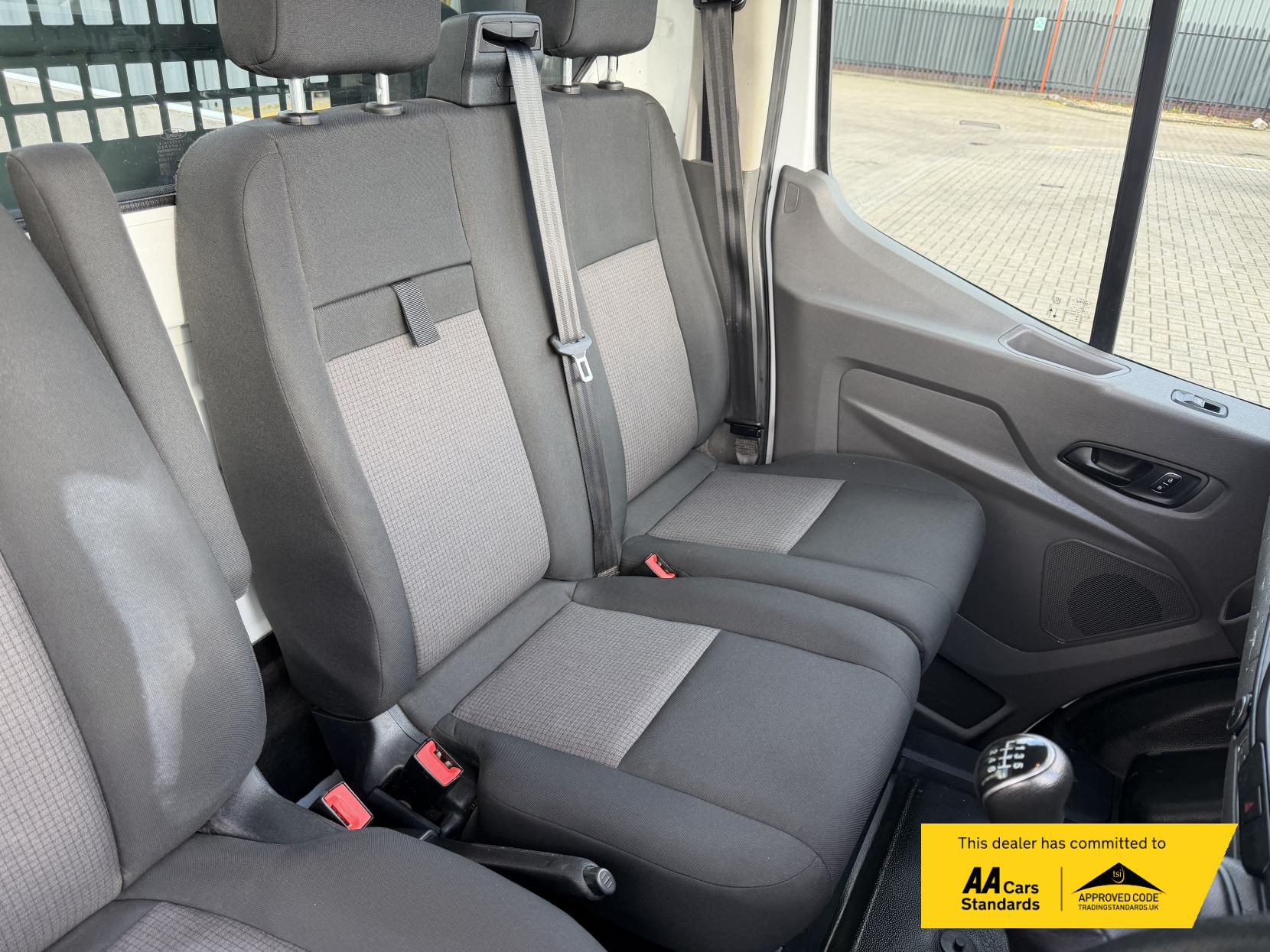 Ford Transit 2.0 350 EcoBlue 1-Way Double Tipper Double Cab 4dr Diesel Manual RWD L3 Euro 6 (1-Way, 1-Stop) (130 ps)