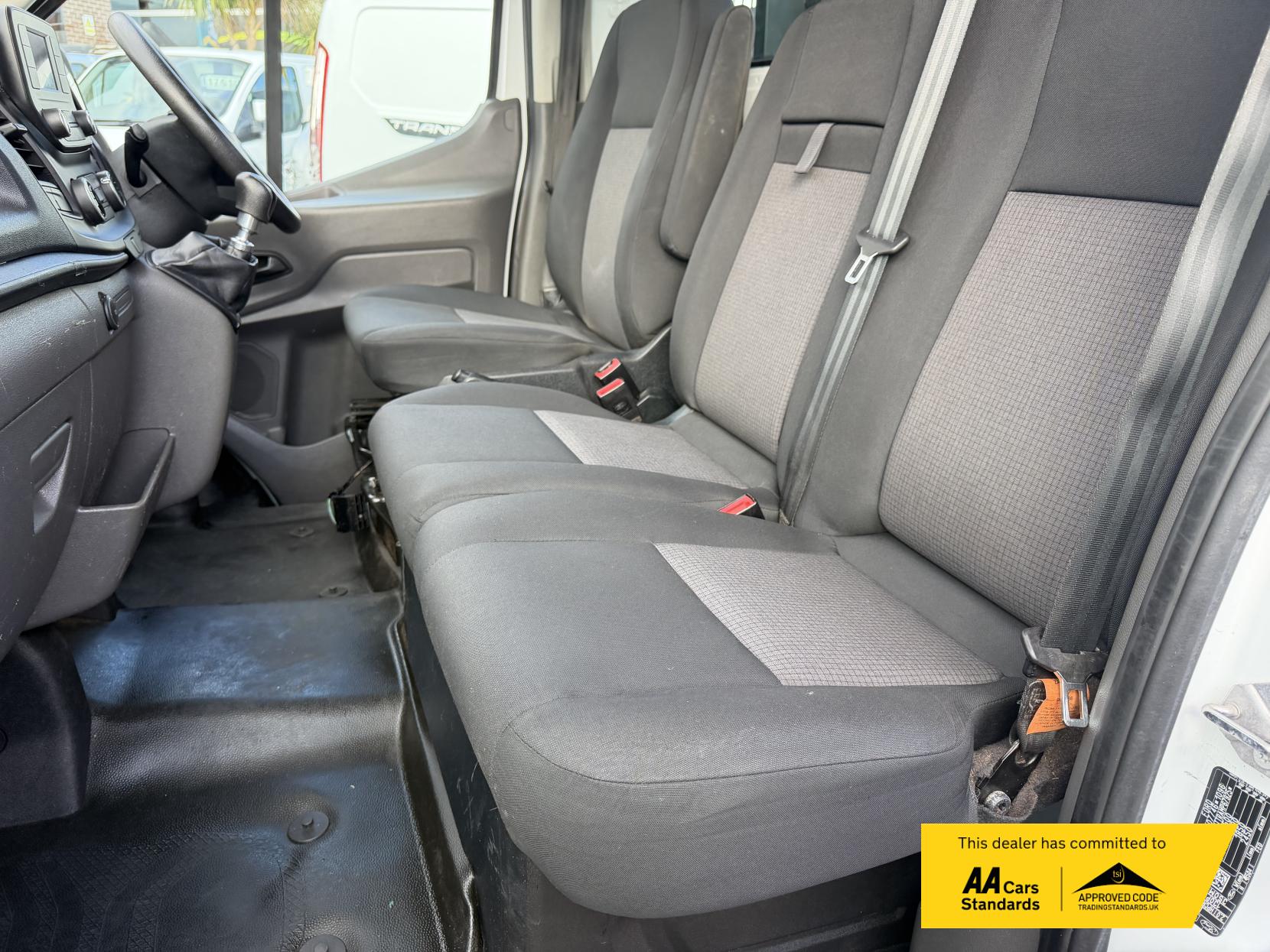 Ford Transit 2.0 350 EcoBlue 1-Way Double Tipper Double Cab 4dr Diesel Manual RWD L3 Euro 6 (1-Way, 1-Stop) (130 ps)