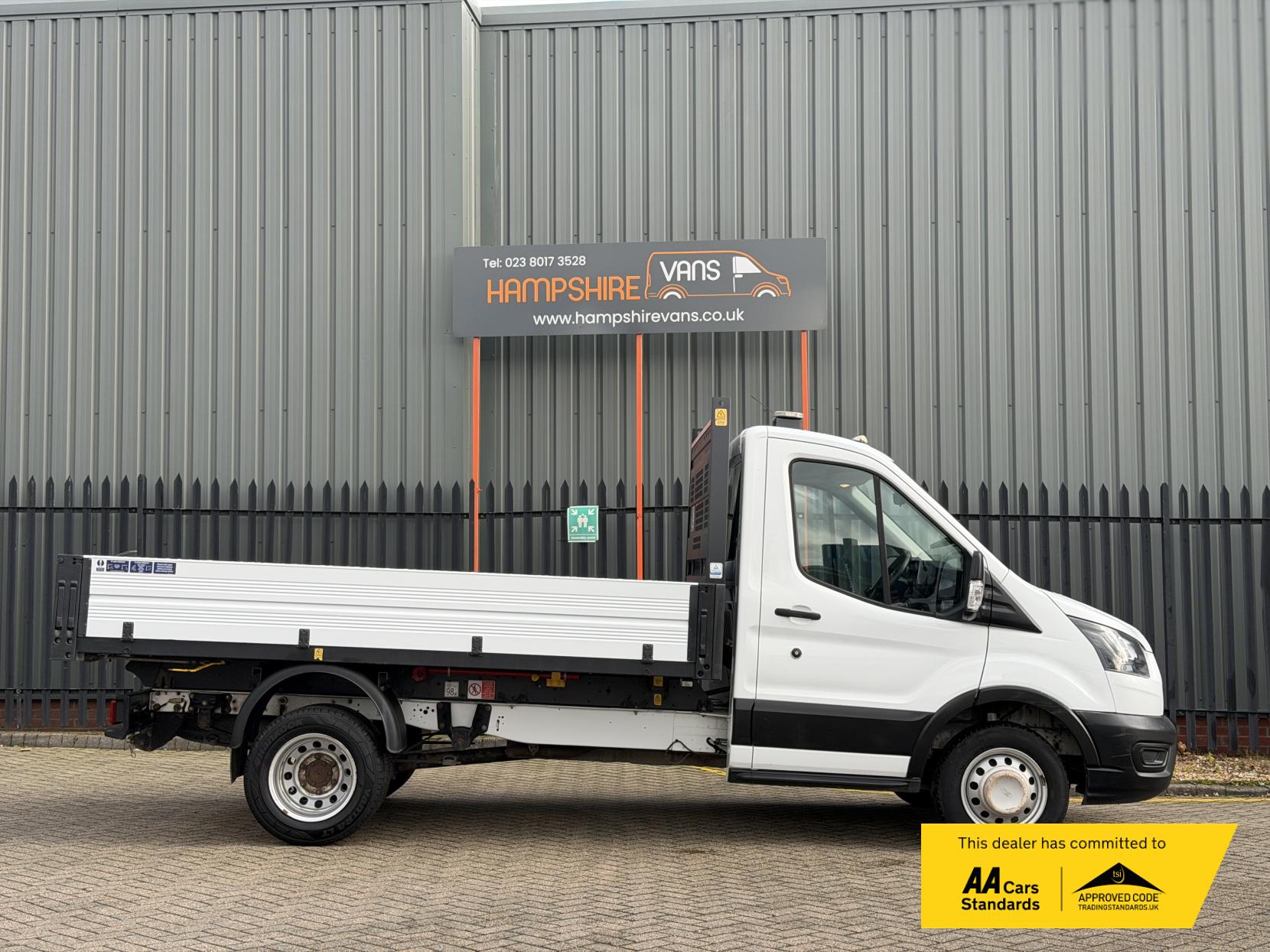 Ford Transit 2.0 350 EcoBlue 1-Way Double Tipper Double Cab 4dr Diesel Manual RWD L3 Euro 6 (1-Way, 1-Stop) (130 ps)