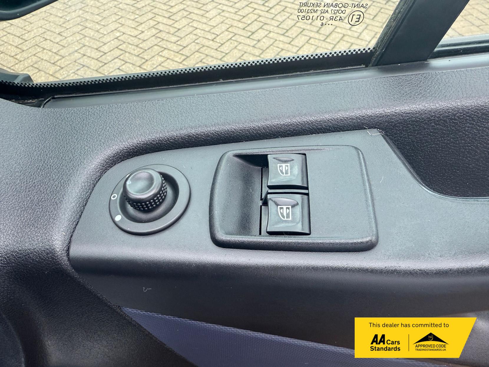 Vauxhall Vivaro 1.6 CDTi 2900 ecoFLEX Panel Van 5dr Diesel Manual L1 H1 Euro 5 (s/s) (90 ps)