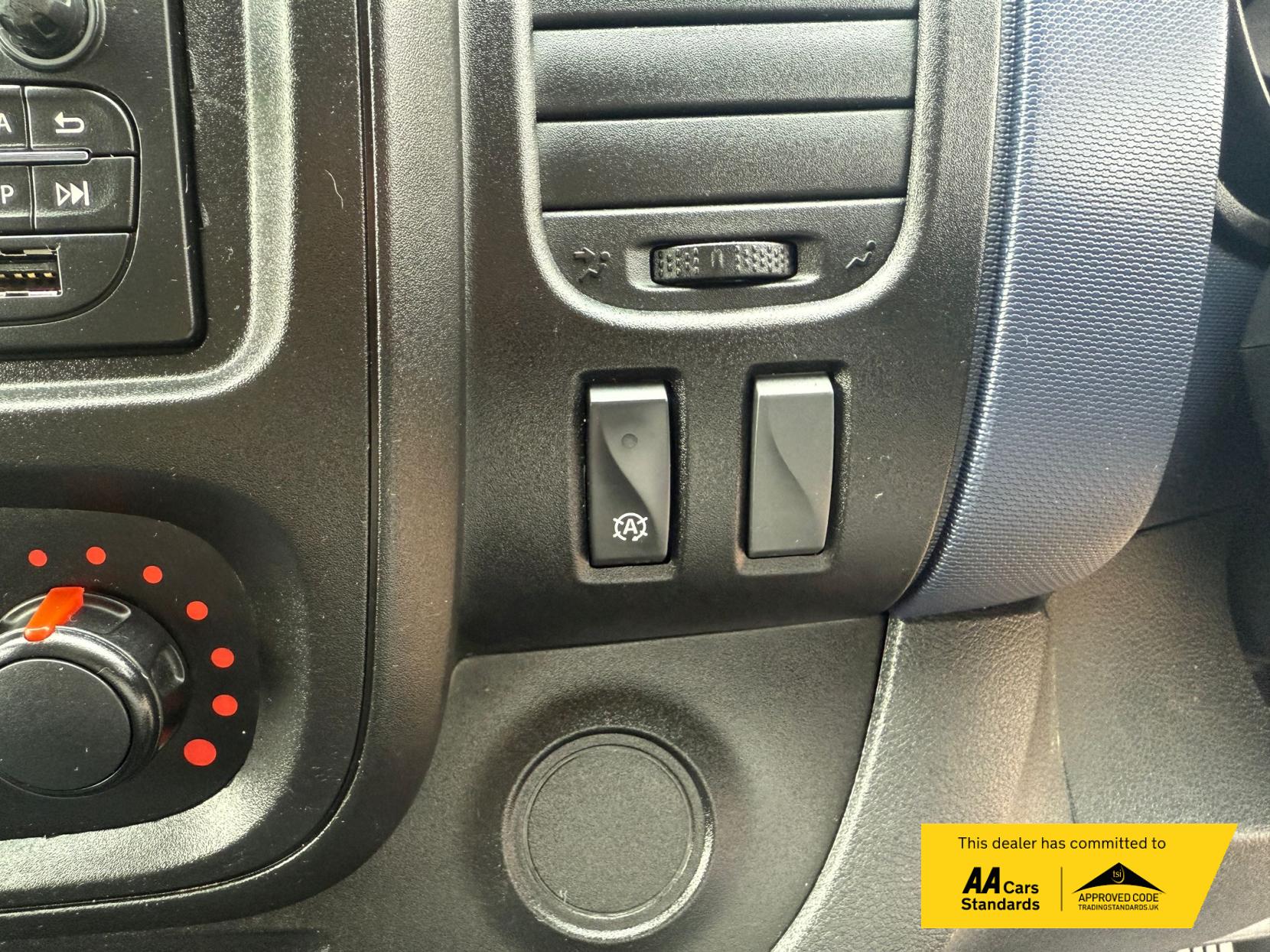 Vauxhall Vivaro 1.6 CDTi 2900 ecoFLEX Panel Van 5dr Diesel Manual L1 H1 Euro 5 (s/s) (90 ps)