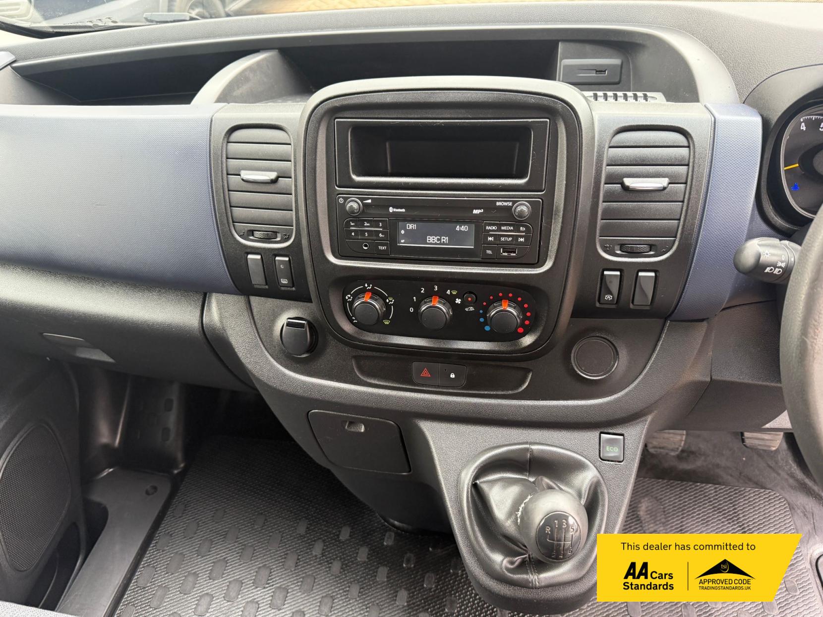 Vauxhall Vivaro 1.6 CDTi 2900 ecoFLEX Panel Van 5dr Diesel Manual L1 H1 Euro 5 (s/s) (90 ps)
