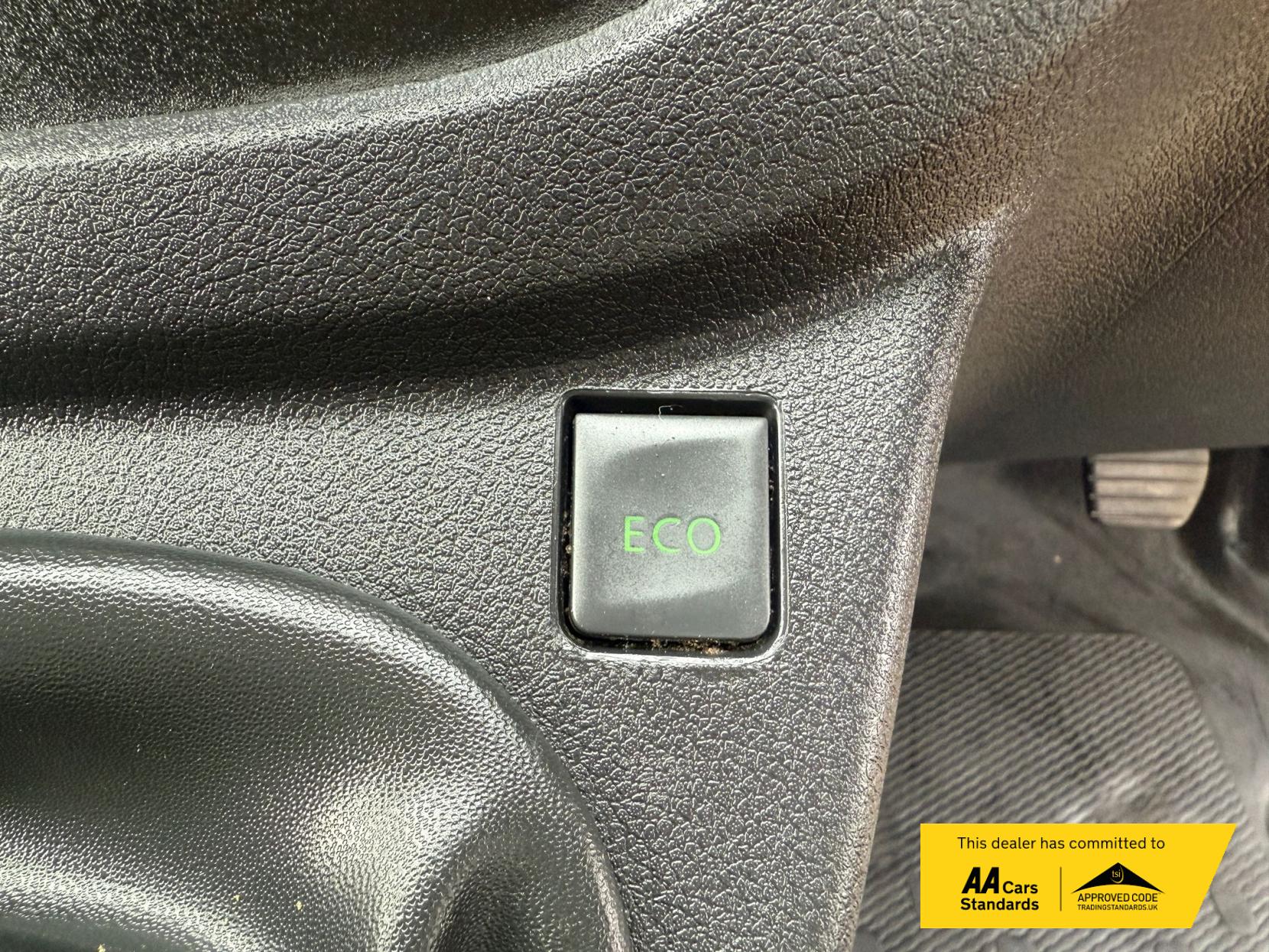 Vauxhall Vivaro 1.6 CDTi 2900 ecoFLEX Panel Van 5dr Diesel Manual L1 H1 Euro 5 (s/s) (90 ps)