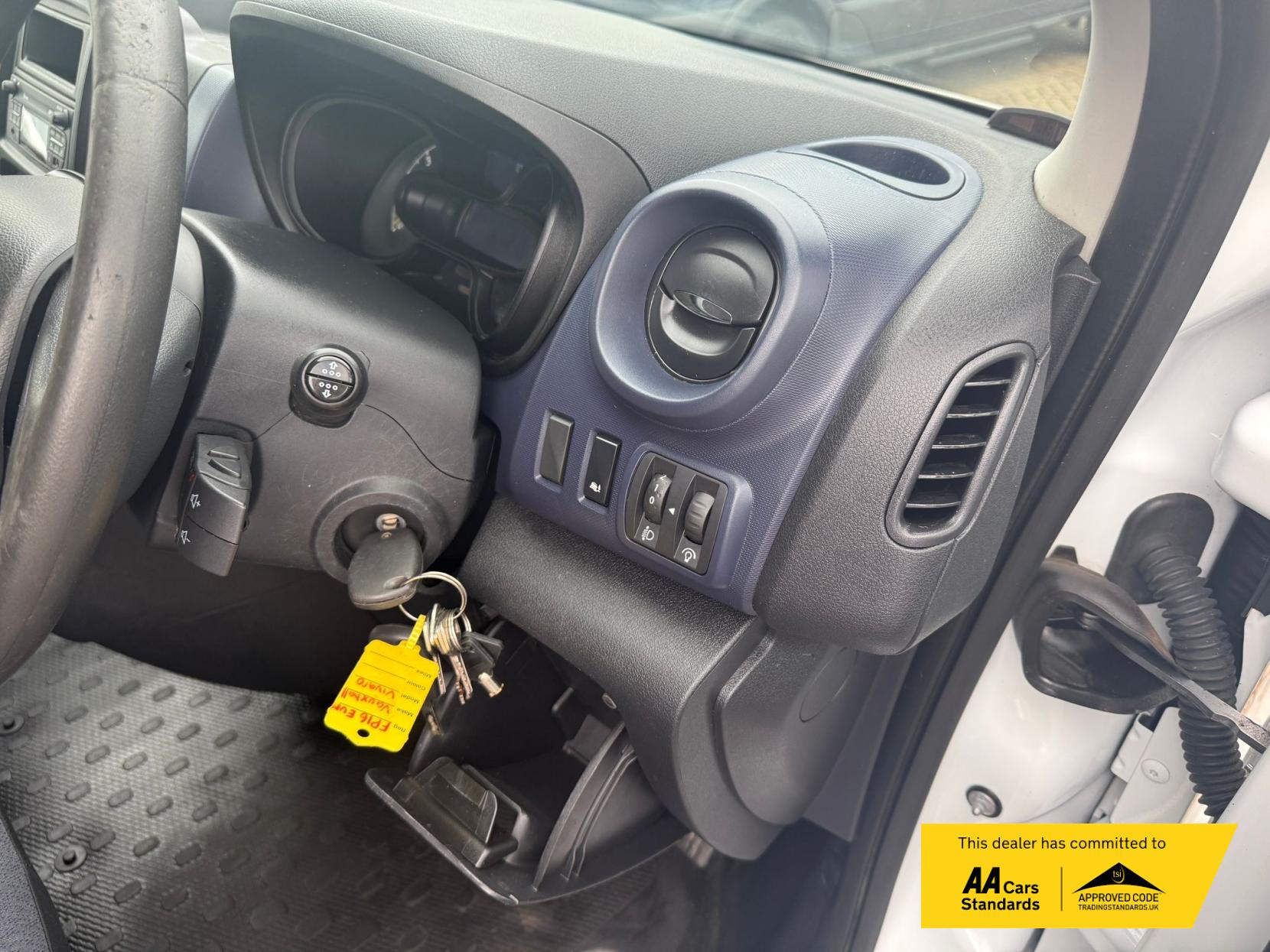 Vauxhall Vivaro 1.6 CDTi 2900 ecoFLEX Panel Van 5dr Diesel Manual L1 H1 Euro 5 (s/s) (90 ps)