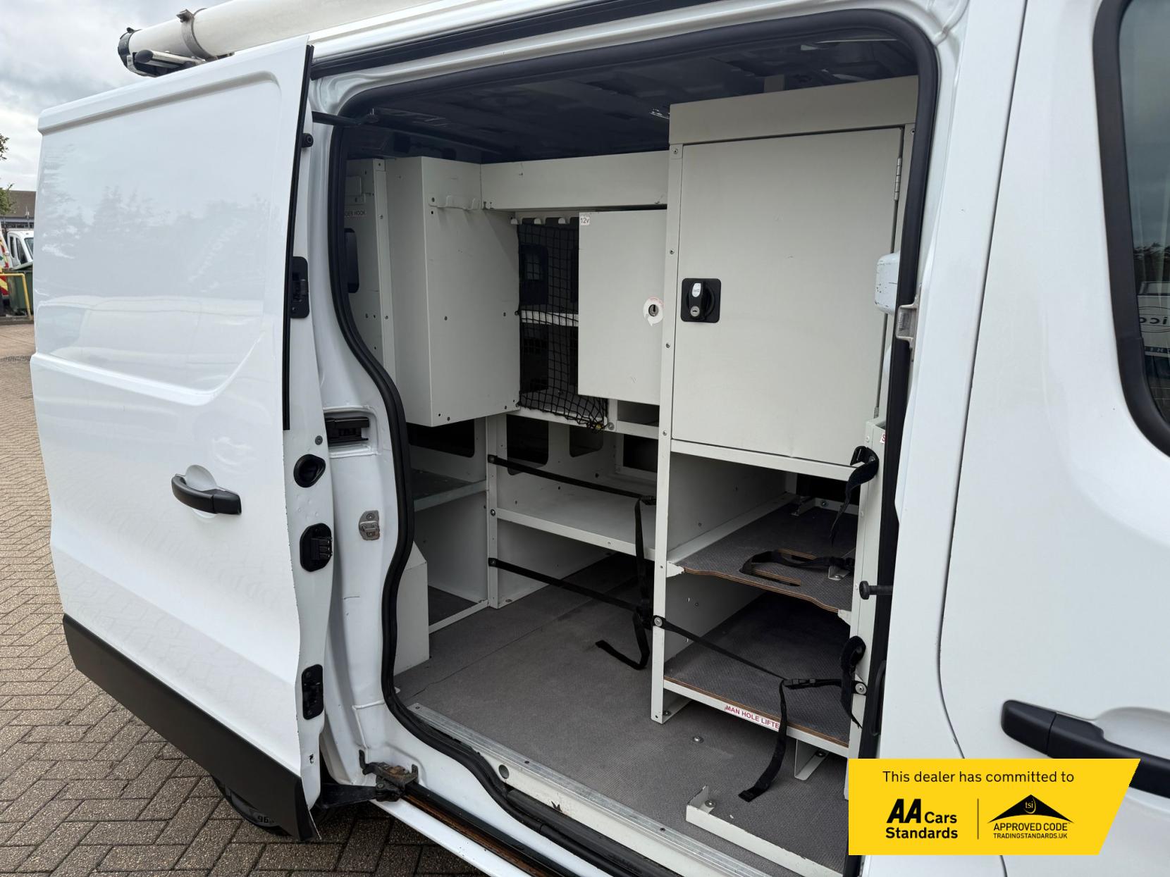 Vauxhall Vivaro 1.6 CDTi 2900 ecoFLEX Panel Van 5dr Diesel Manual L1 H1 Euro 5 (s/s) (90 ps)