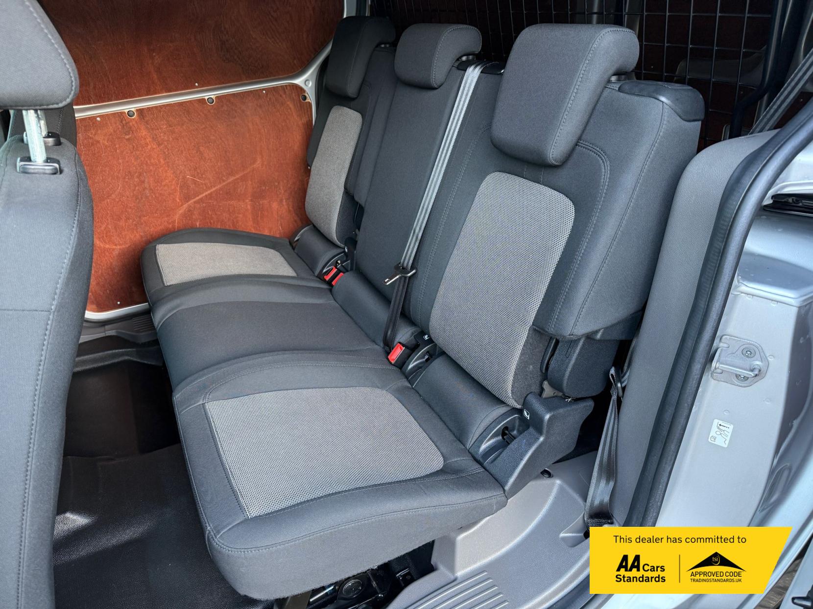Ford Transit Connect 1.5 Leader Combi Van (2018 - 2023)