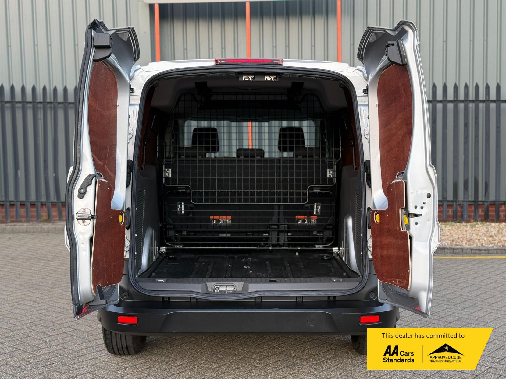 Ford Transit Connect 1.5 Leader Combi Van (2018 - 2023)