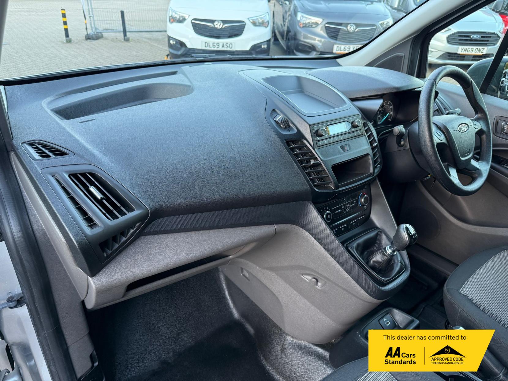 Ford Transit Connect 1.5 Leader Combi Van (2018 - 2023)