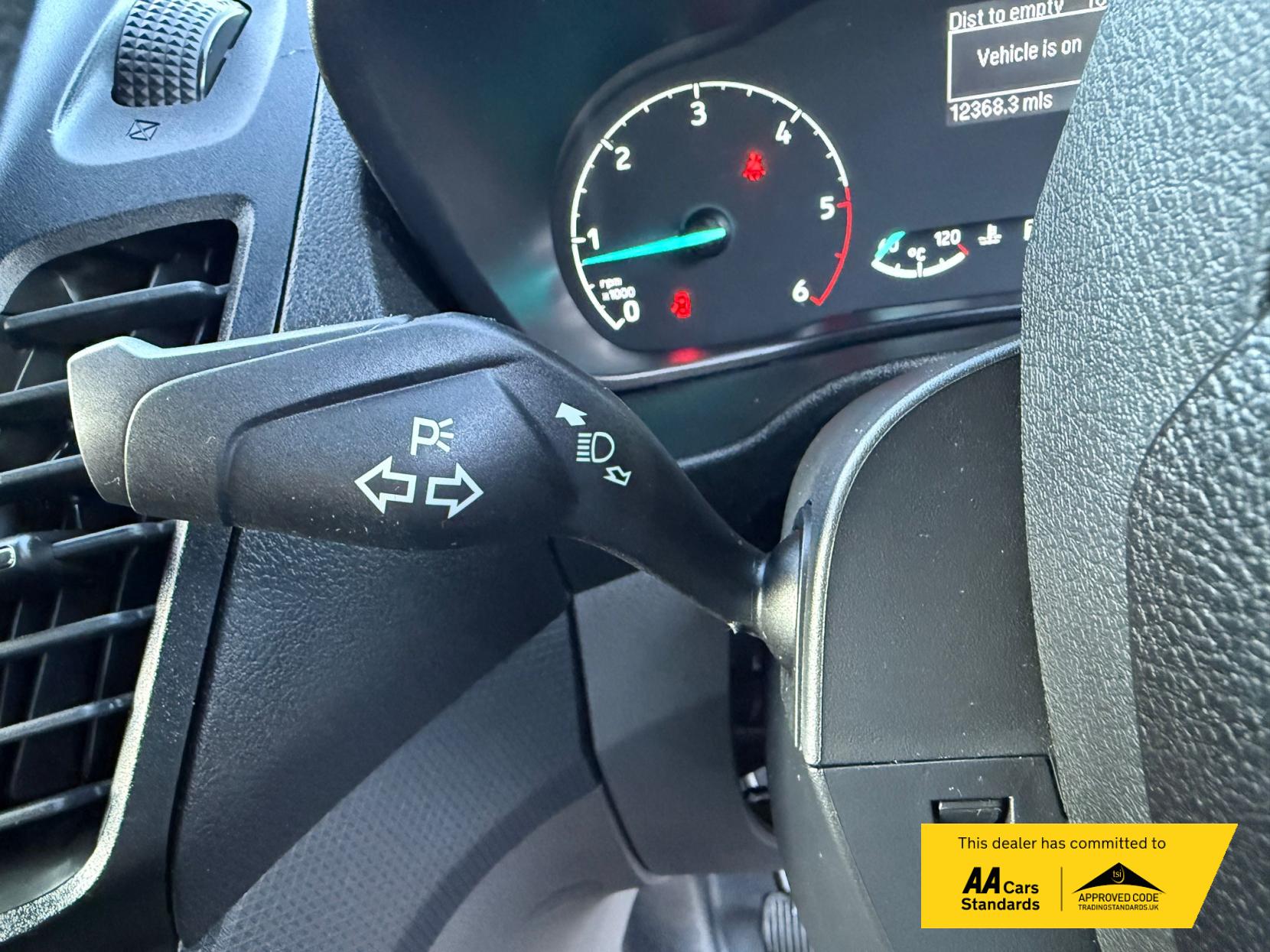 Ford Transit Connect 1.5 Leader Combi Van (2018 - 2023)
