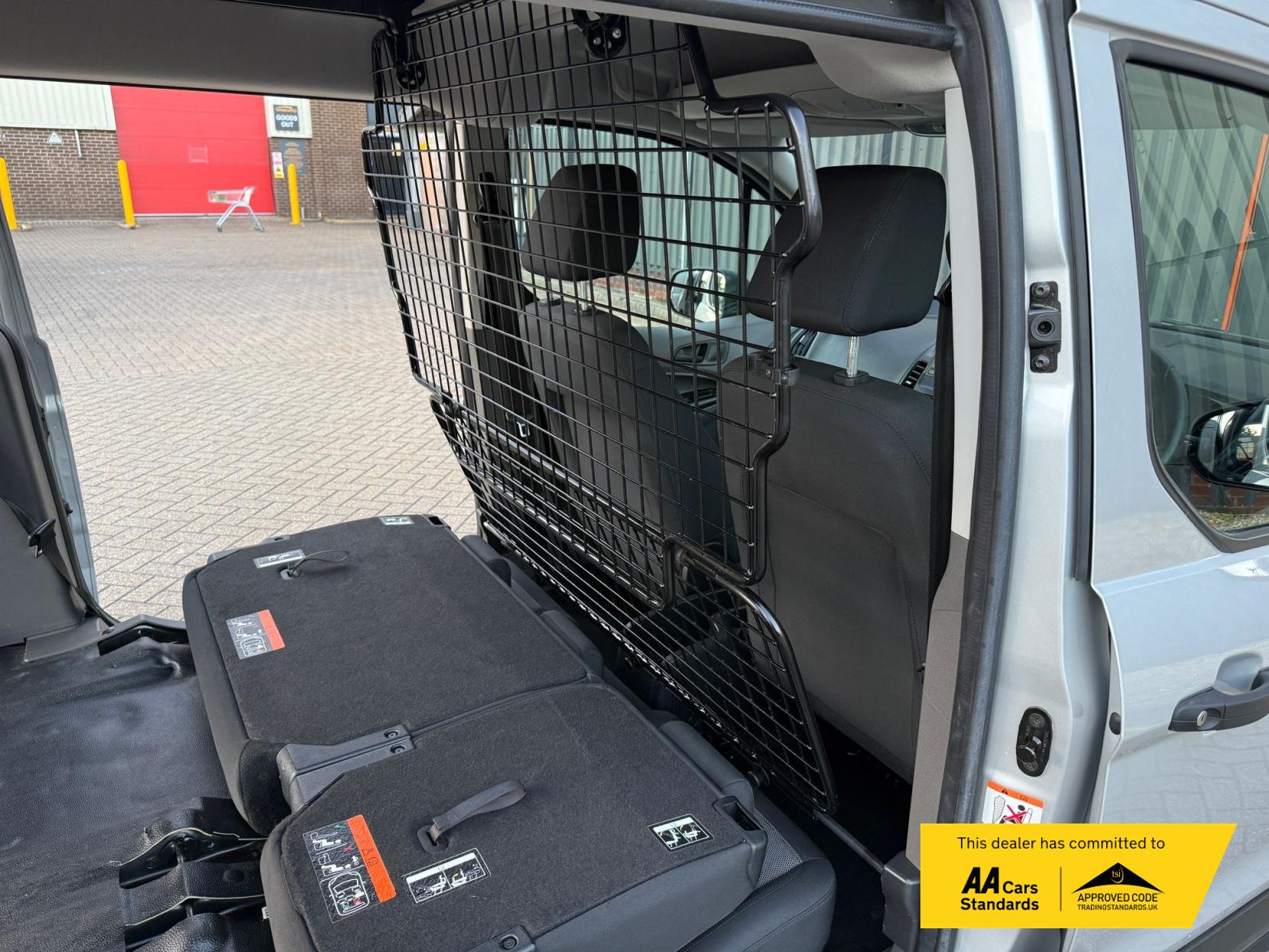 Ford Transit Connect 1.5 Leader Combi Van (2018 - 2023)