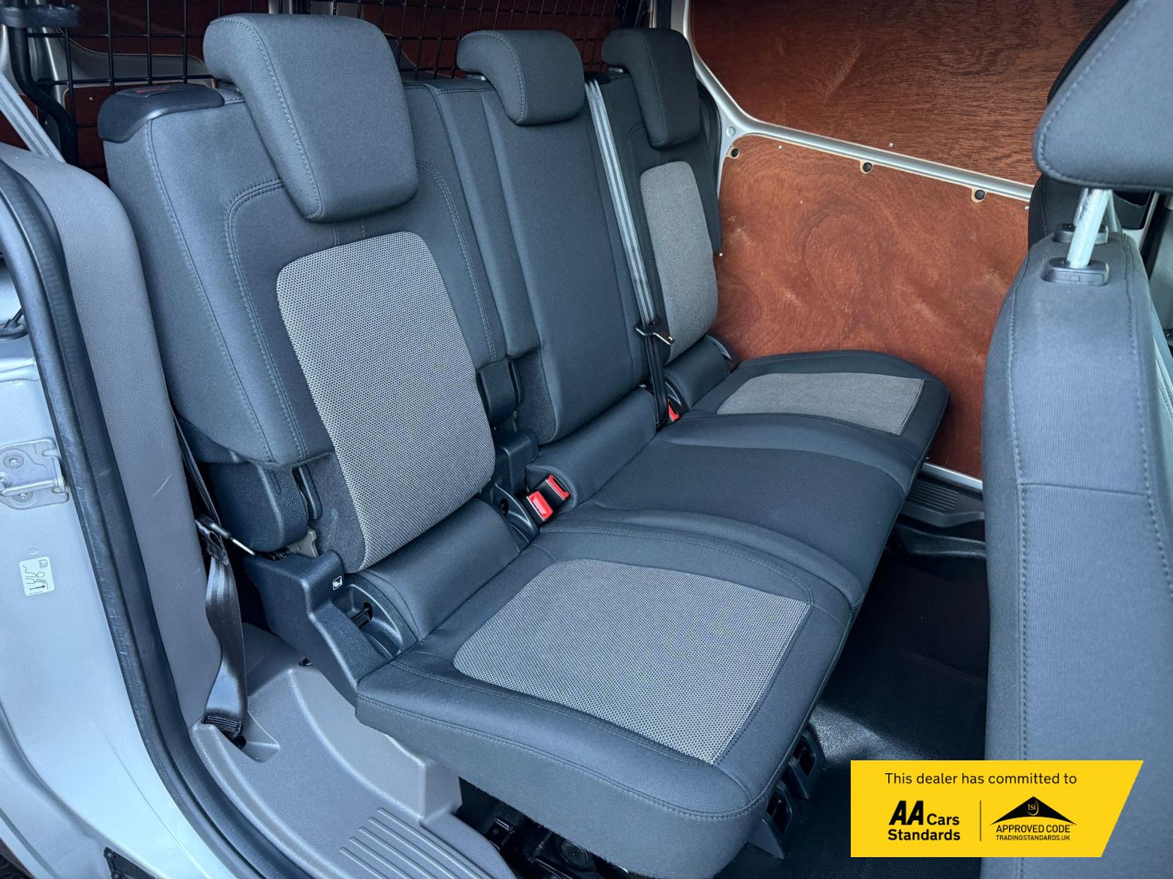 Ford Transit Connect 1.5 Leader Combi Van (2018 - 2023)