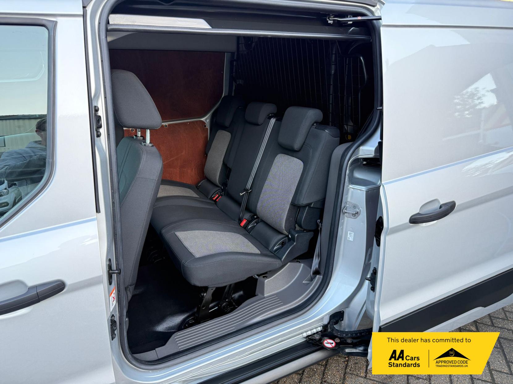 Ford Transit Connect 1.5 Leader Combi Van (2018 - 2023)