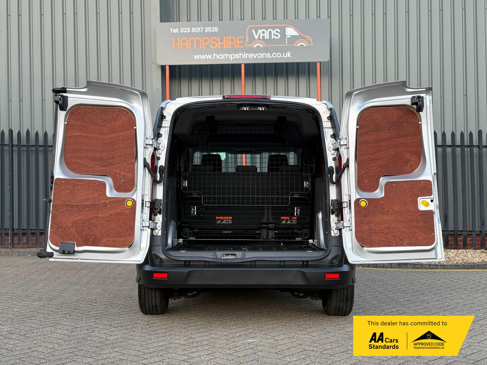 Ford Transit Connect 1.5 Leader Combi Van (2018 - 2023)