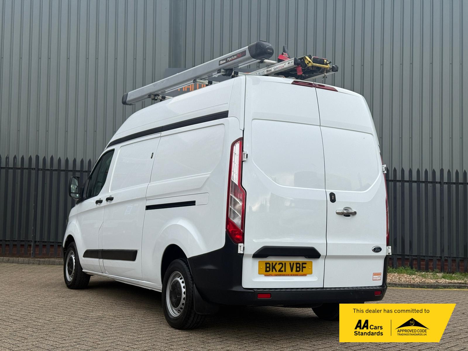 Ford Transit Custom 2.0 300 EcoBlue Leader Panel Van 5dr Diesel Manual L2 H2 Euro 6 (s/s) (130 ps)