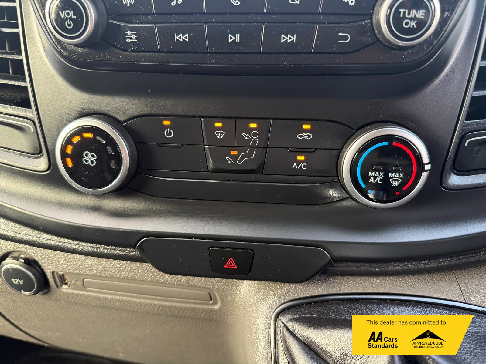 Ford Transit Custom 2.0 300 EcoBlue Leader Panel Van 5dr Diesel Manual L2 H2 Euro 6 (s/s) (130 ps)