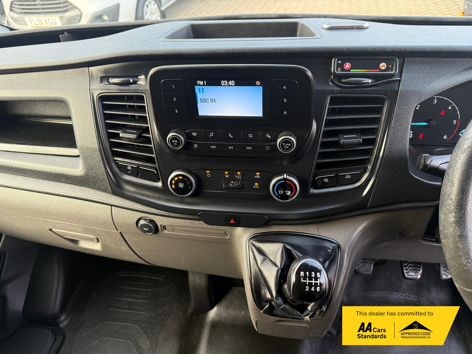 Ford Transit Custom 2.0 300 EcoBlue Leader Panel Van 5dr Diesel Manual L2 H2 Euro 6 (s/s) (130 ps)