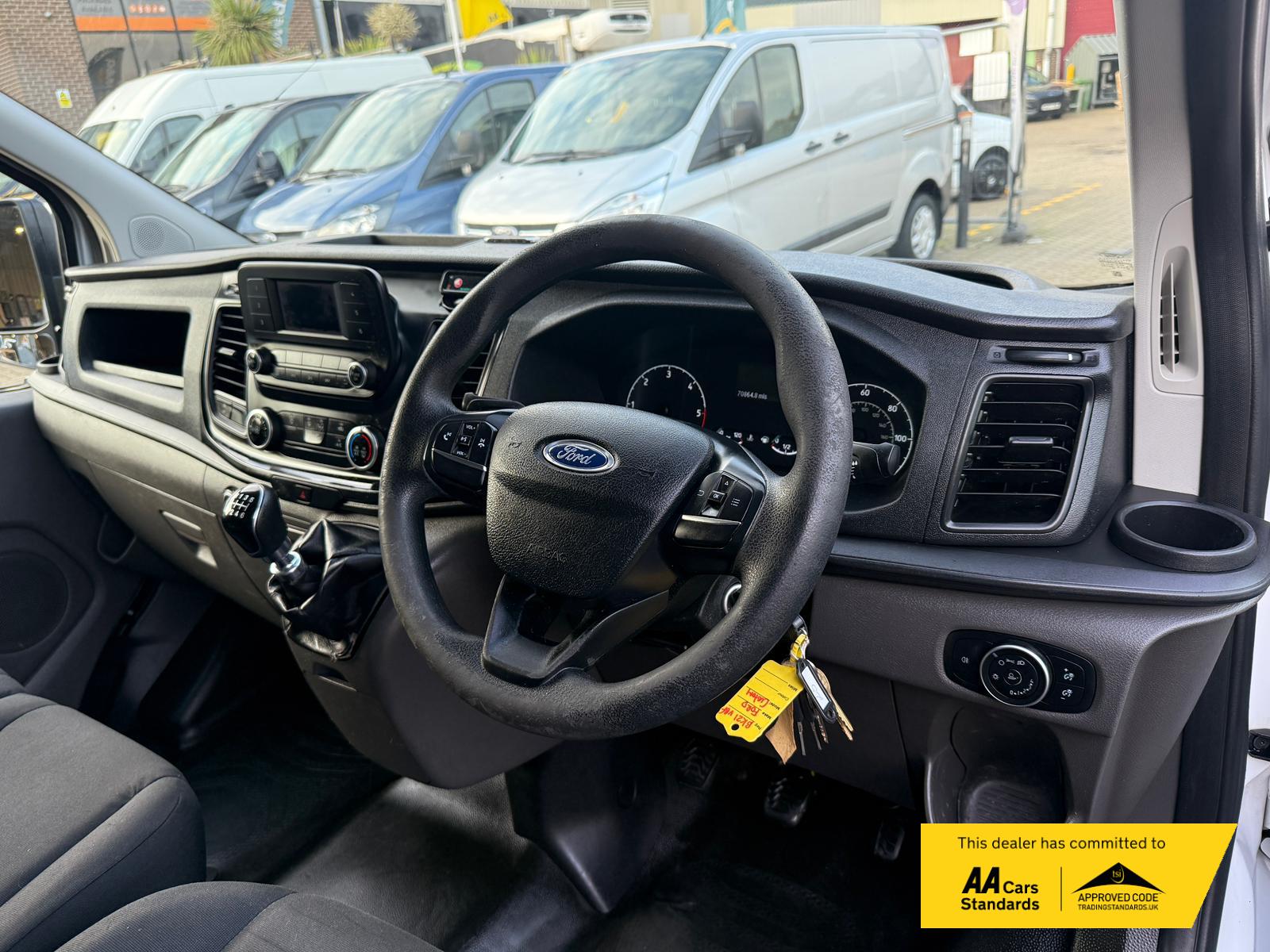 Ford Transit Custom 2.0 300 EcoBlue Leader Panel Van 5dr Diesel Manual L2 H2 Euro 6 (s/s) (130 ps)